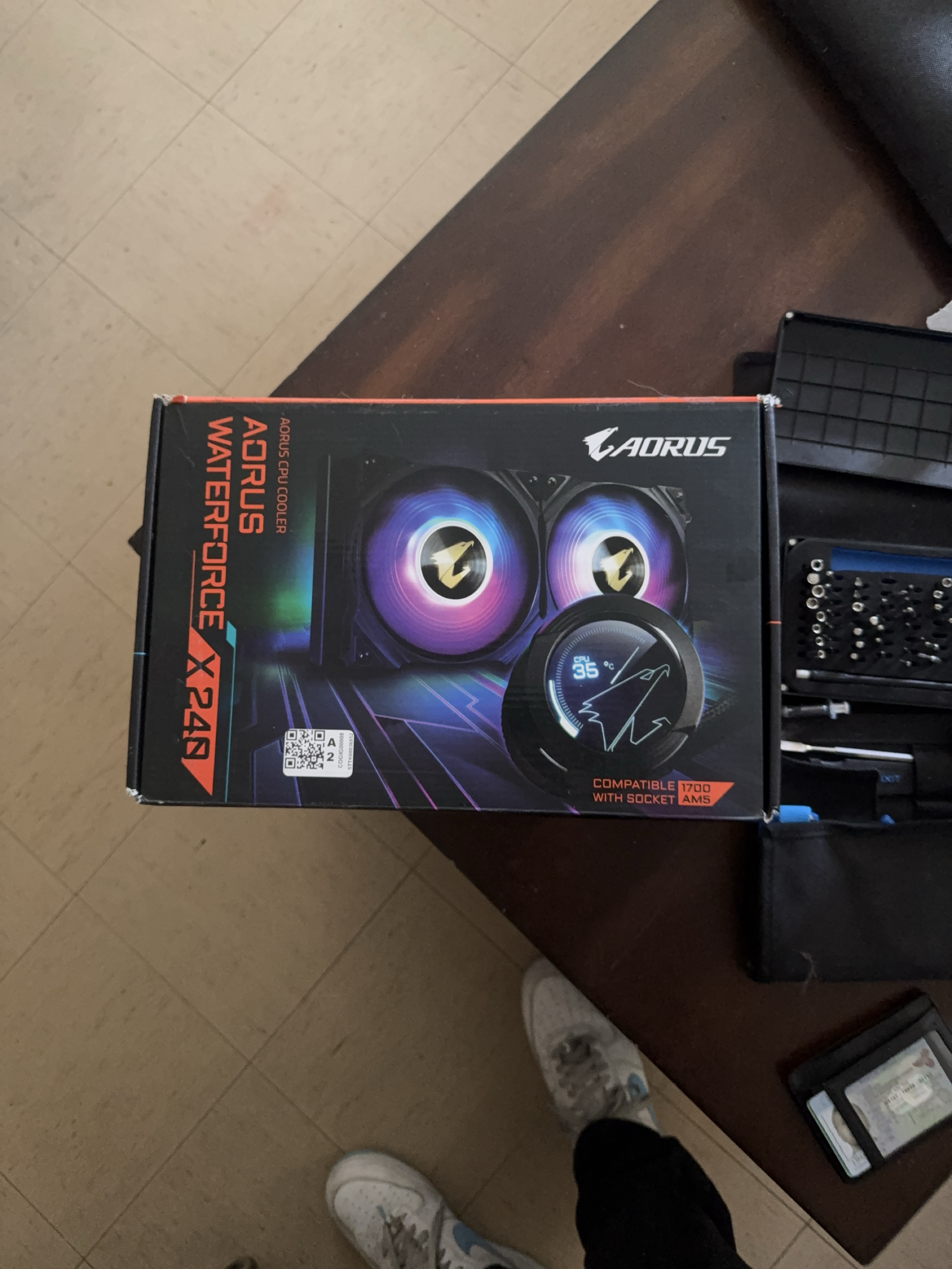 GIGABYTE AORUS Waterforce X240 CPU Cooler
