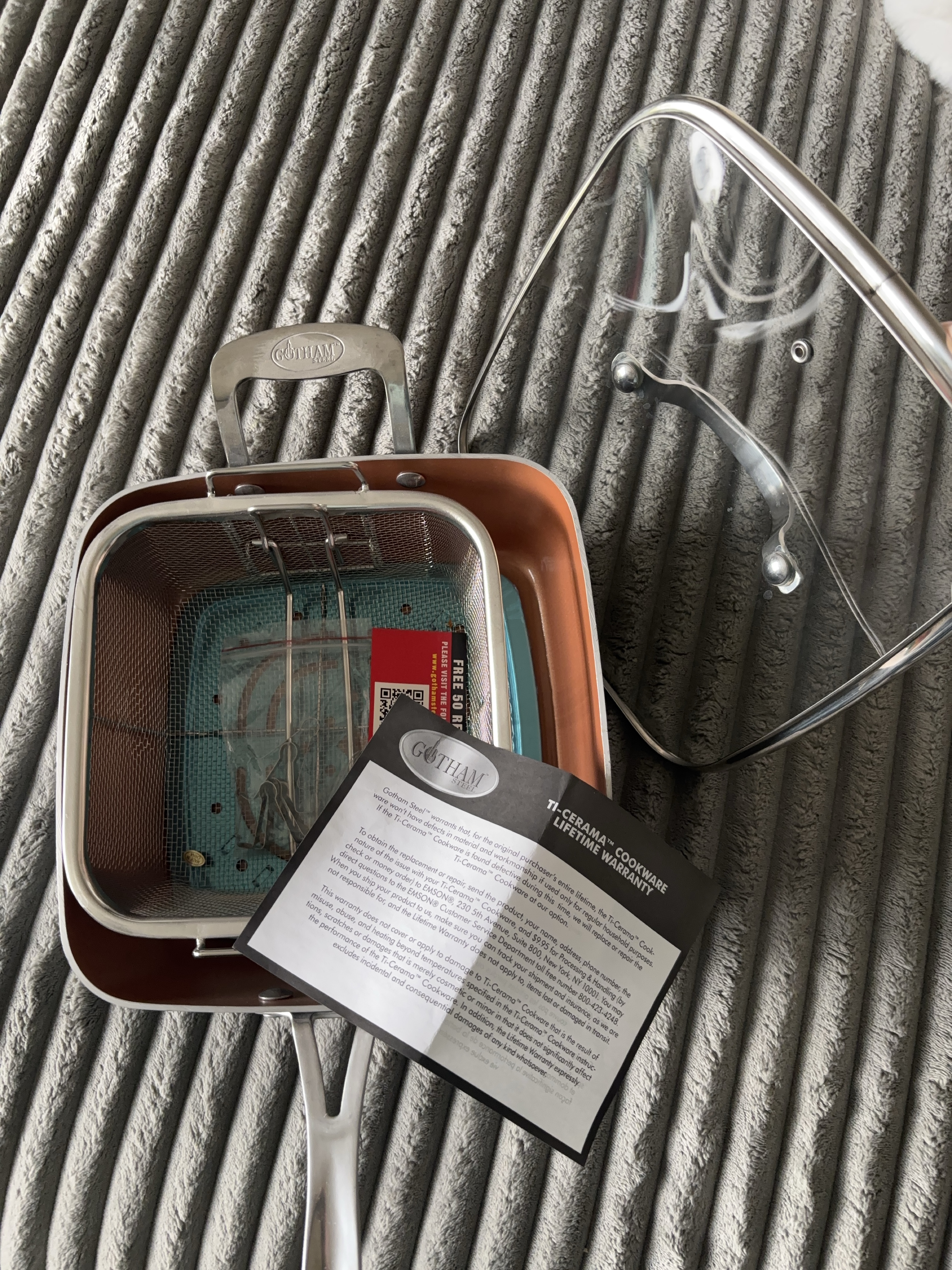 Gotham Steel Ti-Ceram Cookware Set with Lid