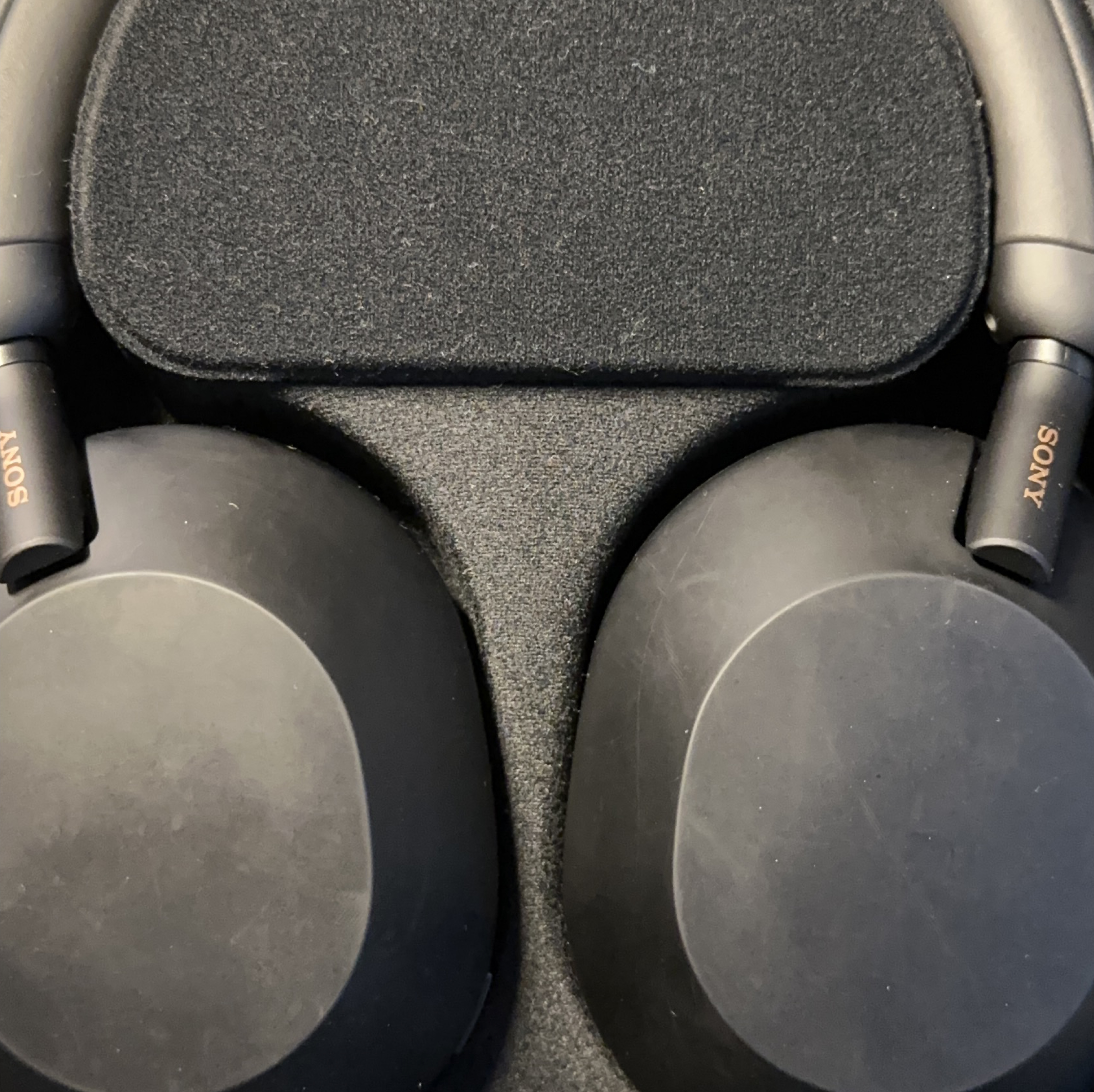 sony WH-1000XM5 thumbnail