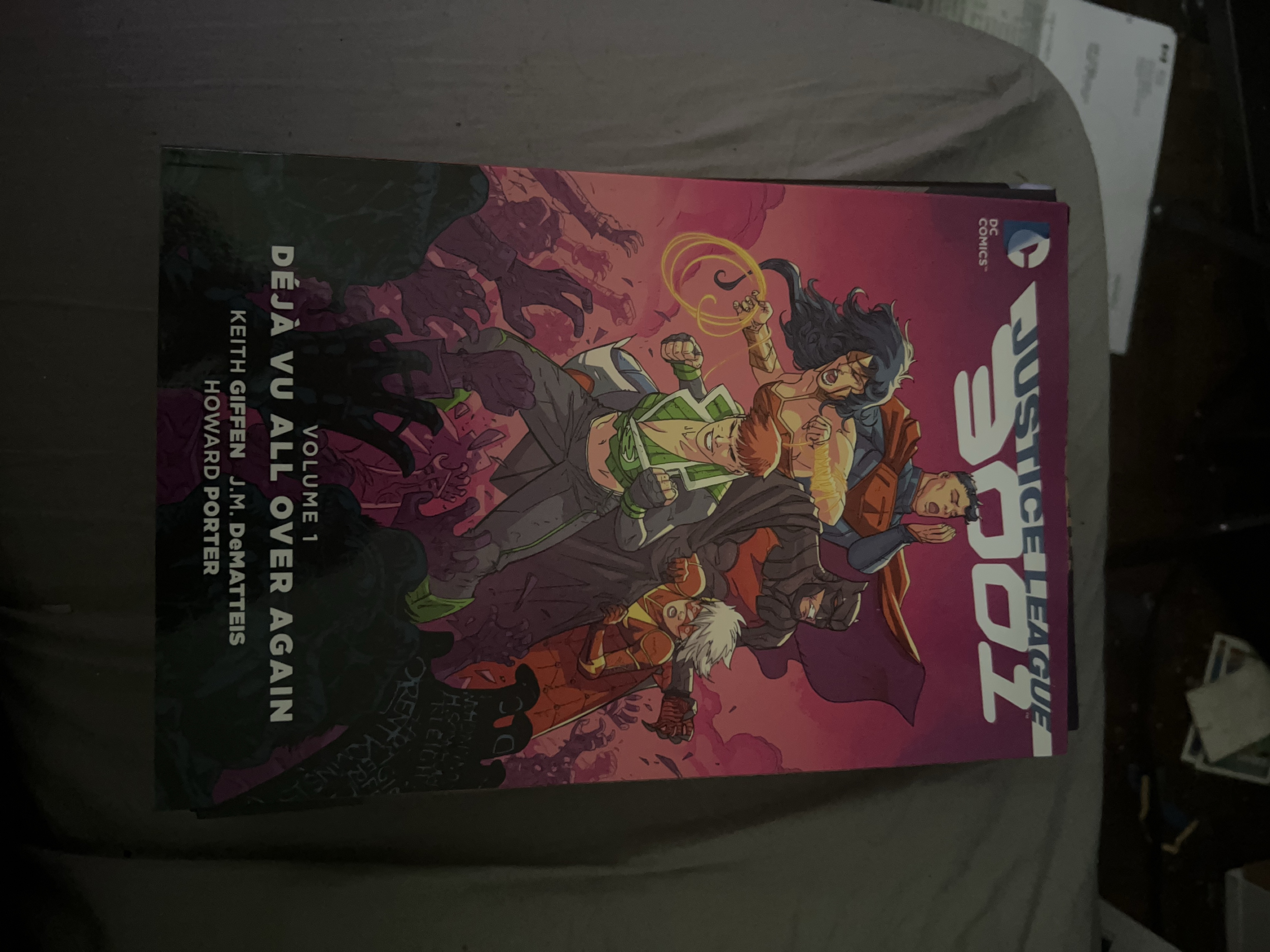 Justice League 3001: Déjà Vu All Over Again Vol. 1 Graphic Novel thumbnail