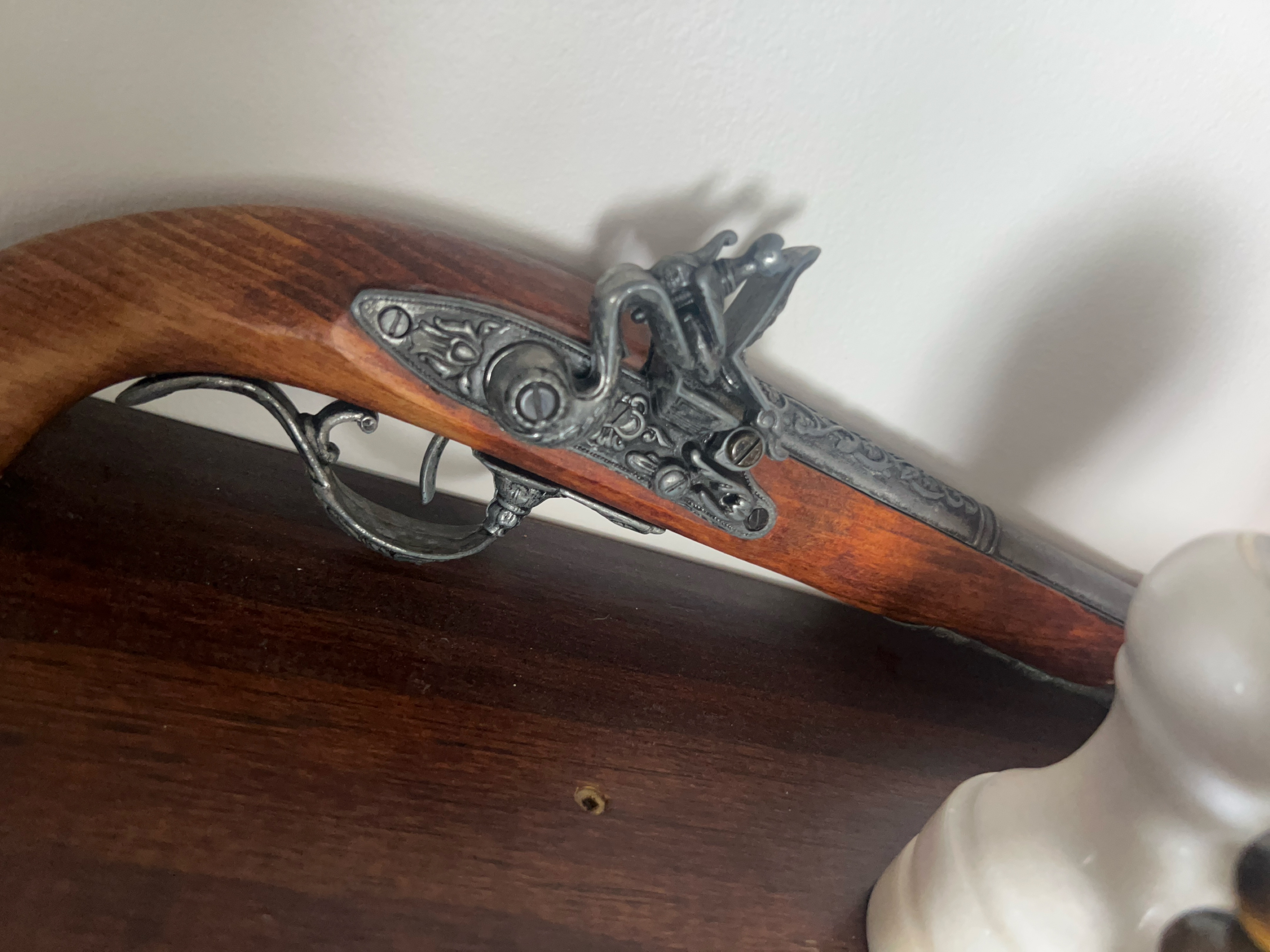 Antique-Style Decorative Flintlock Pistol thumbnail
