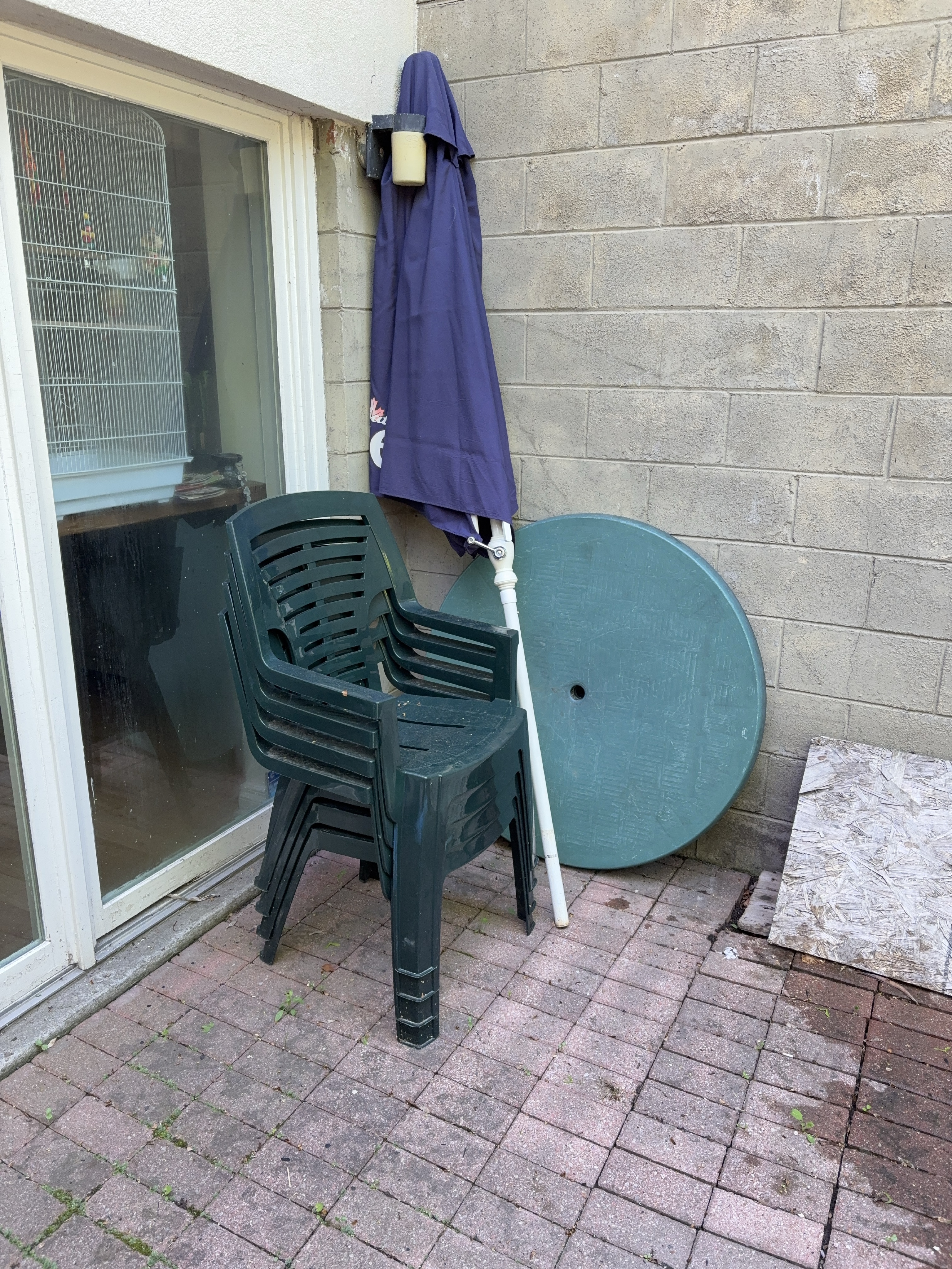 Outdoor Patio Set - Table and Chairs thumbnail
