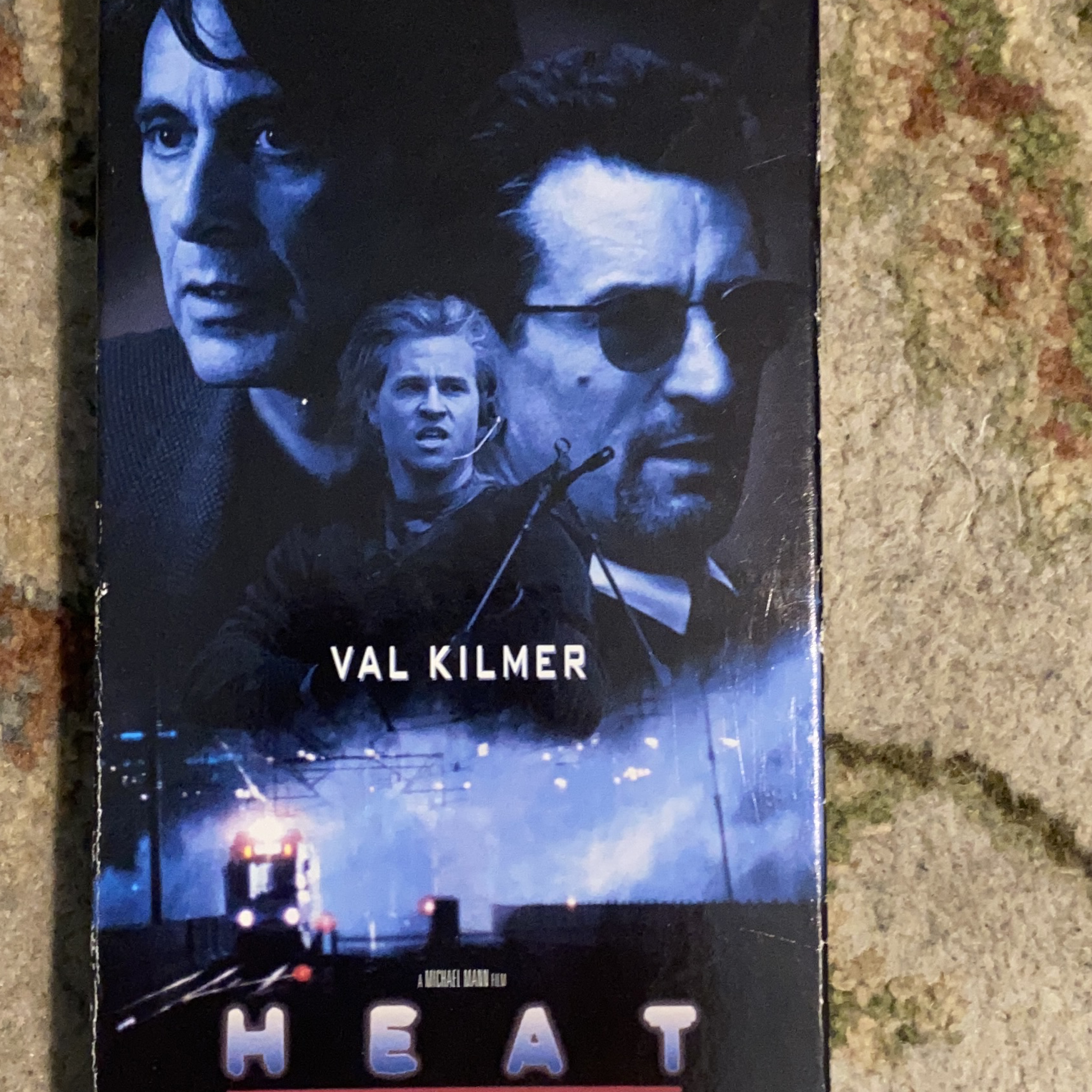 Heat VHS Movie Tape - Val Kilmer thumbnail