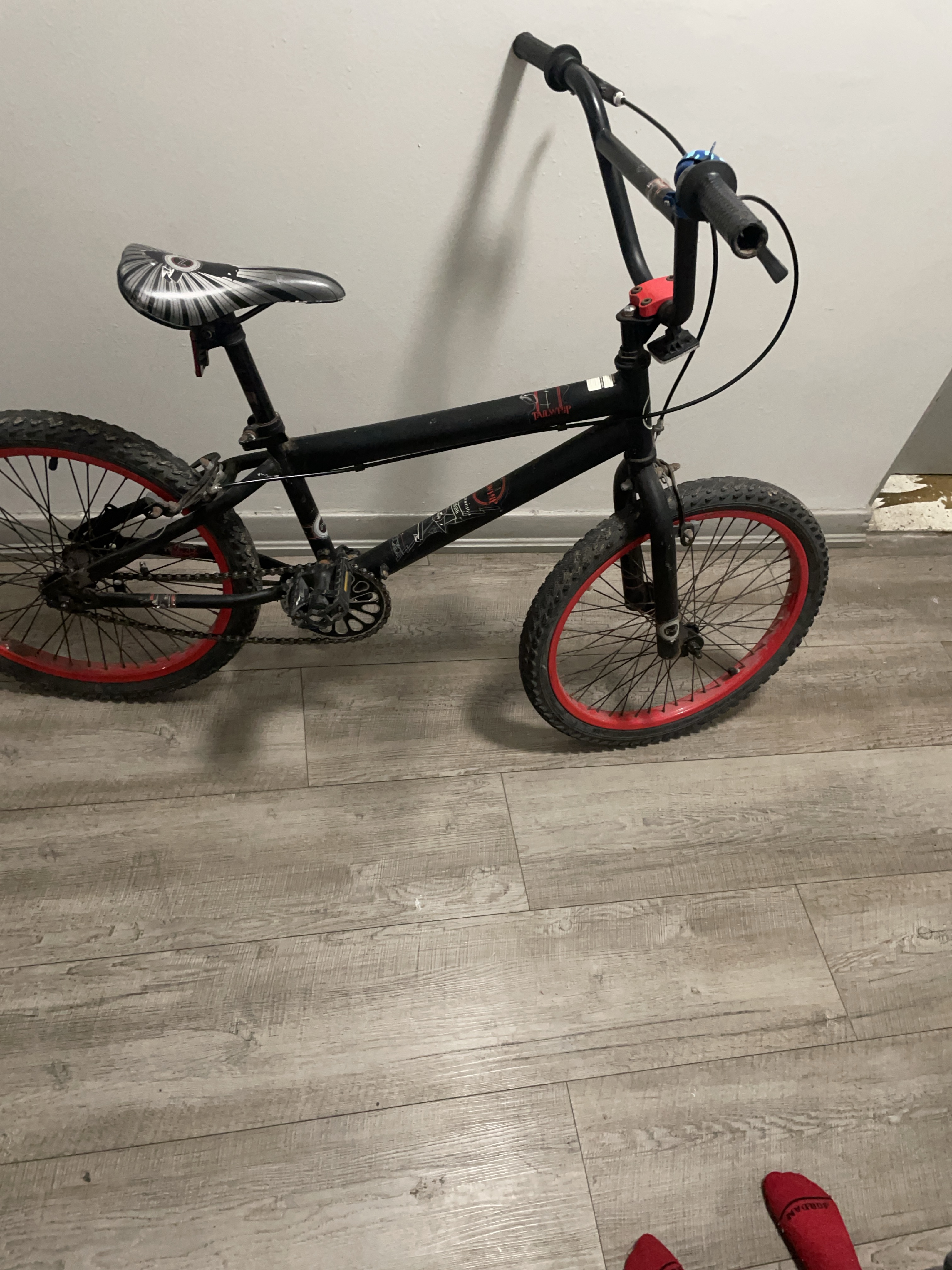 Kids' black and red BMX bike 20 inch thumbnail