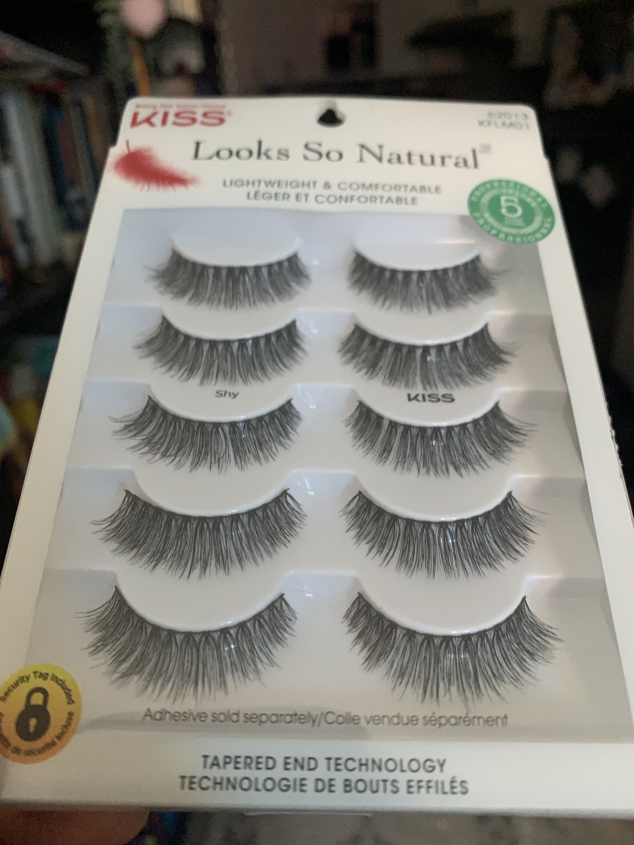 KISS Looks So Natural Lashes - Shy (False Lashes) thumbnail