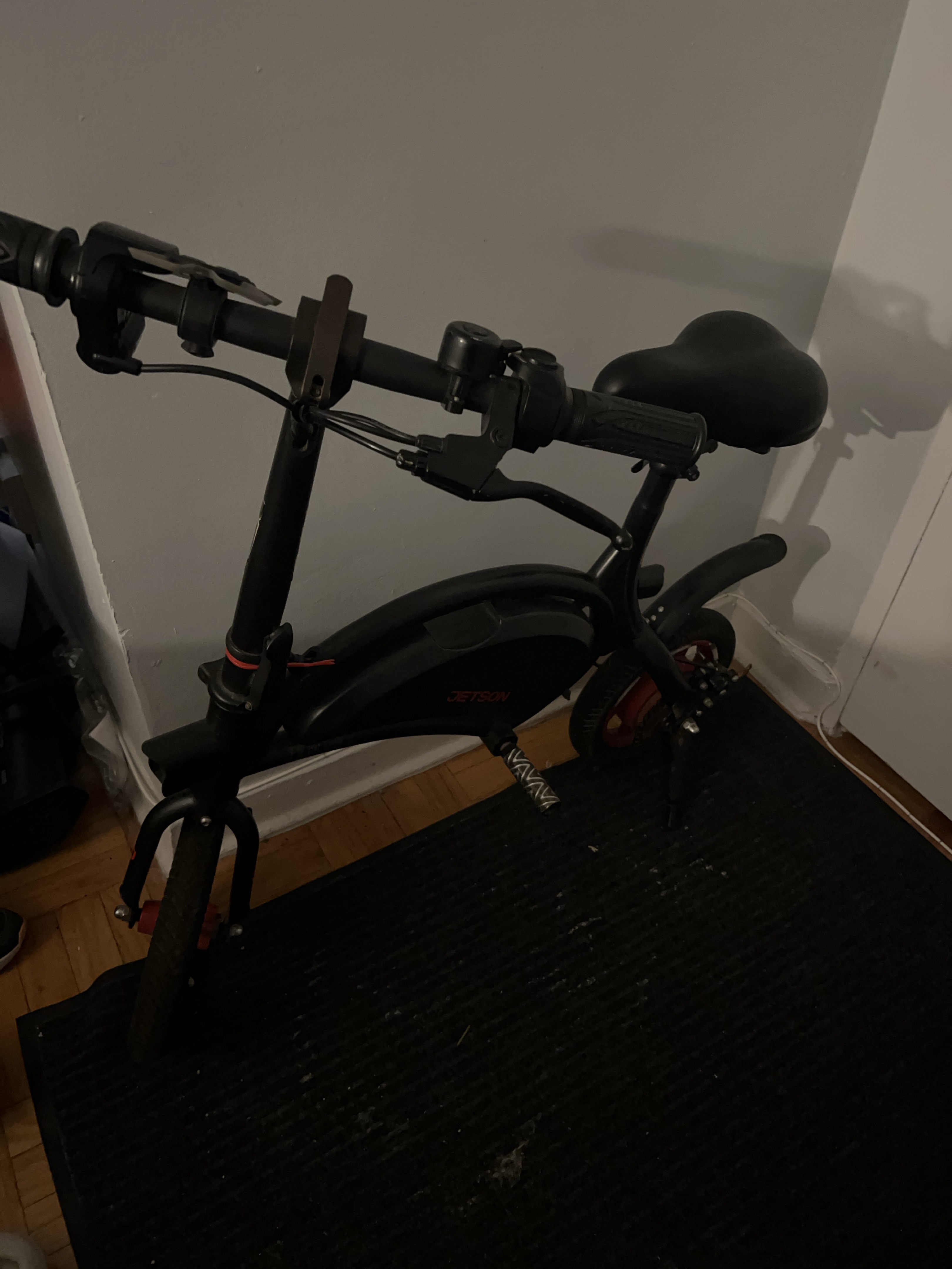 Jetson Folding Electric Bike thumbnail