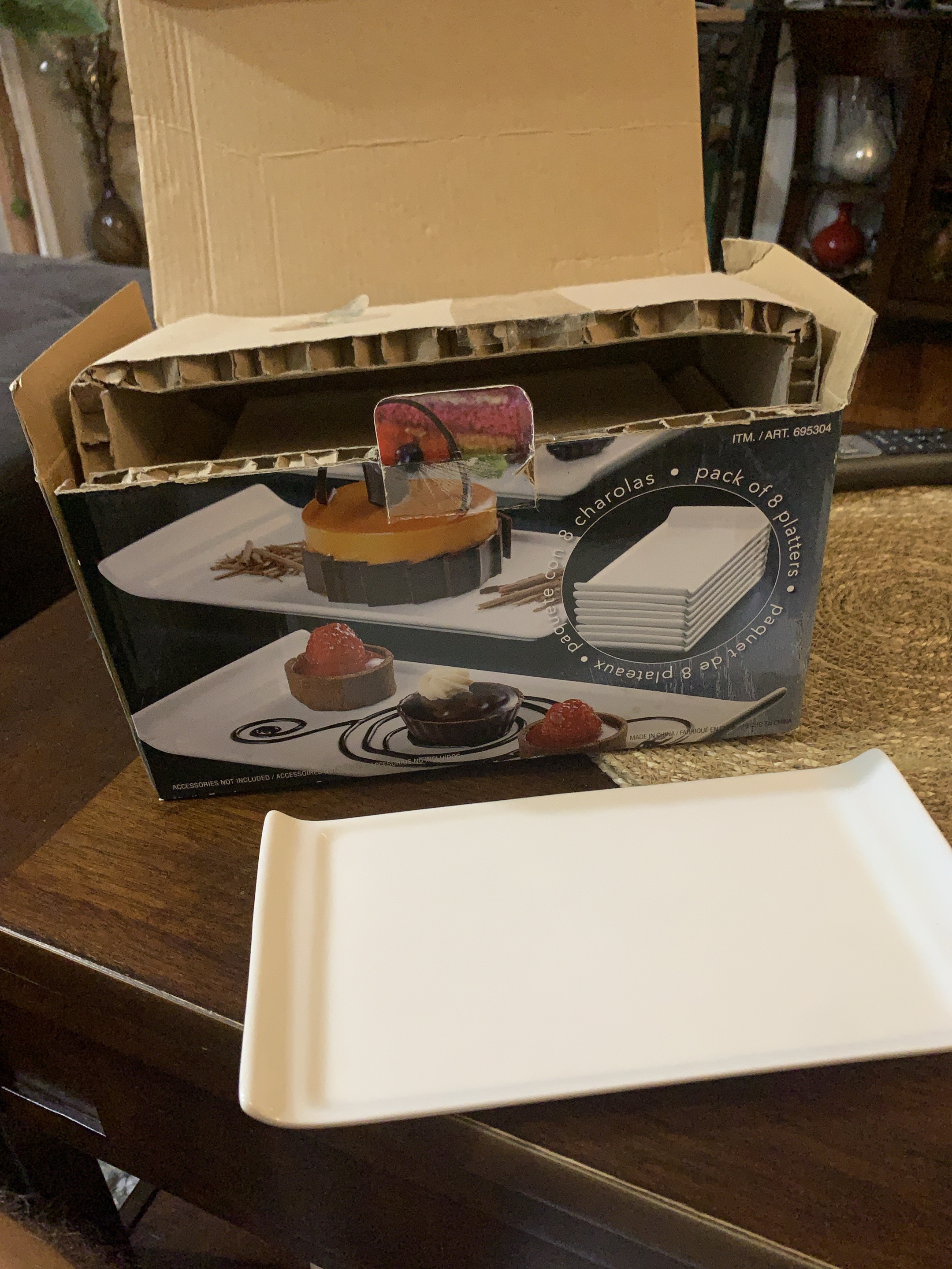 Set of 8 Charolas Porcelain Dessert Plates thumbnail