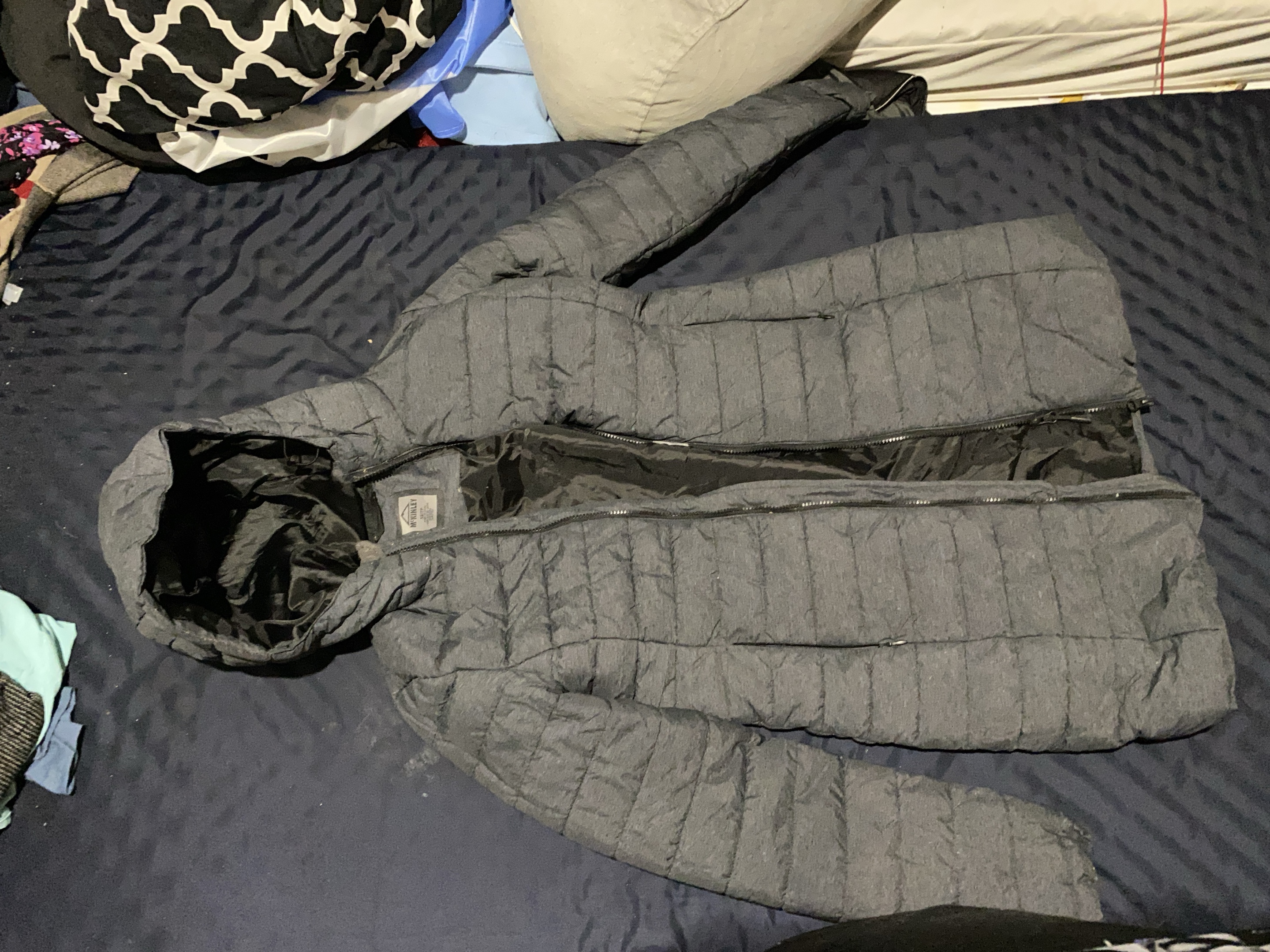 Grey Hooded Puffer Jacket thumbnail