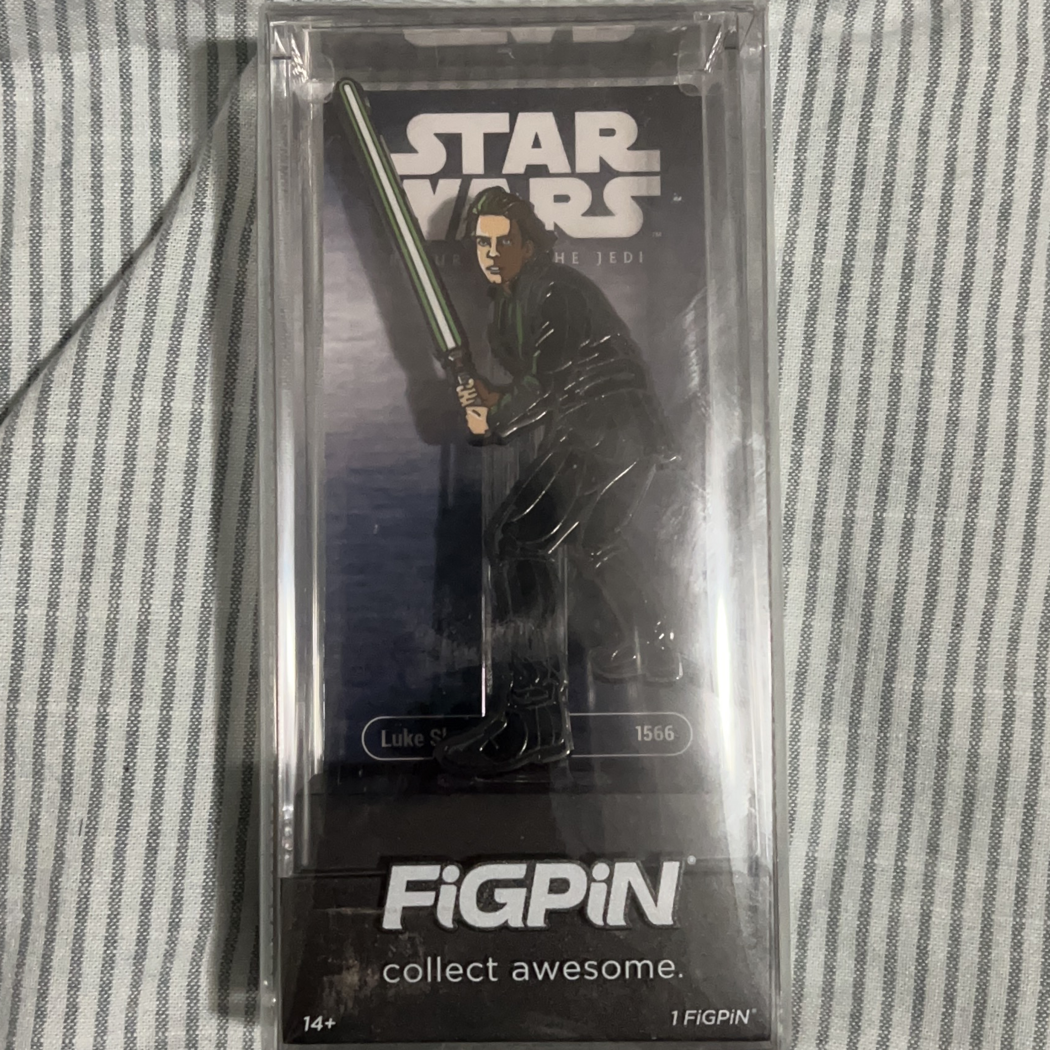 Star Wars Luke Skywalker FigPin thumbnail