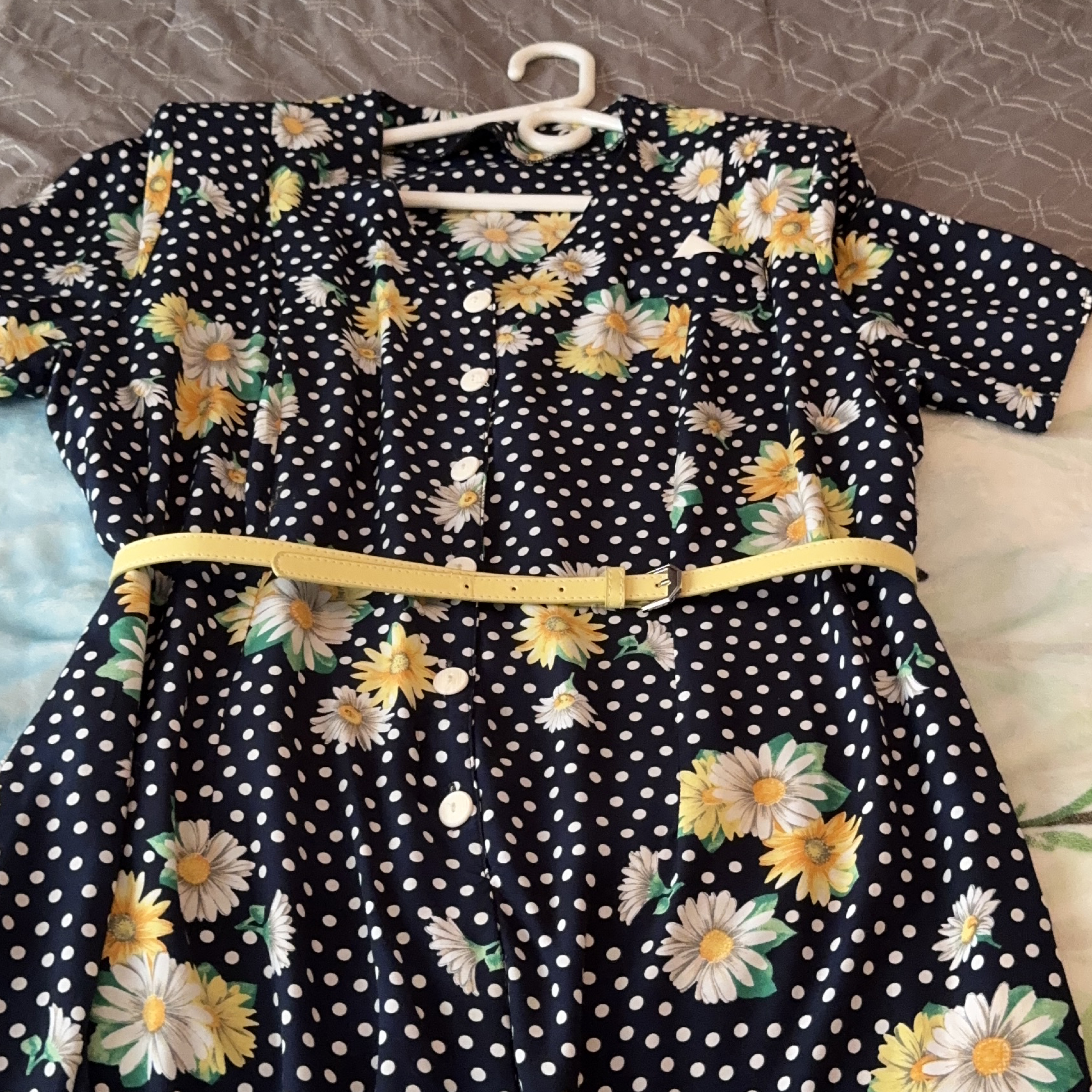 Vintage Floral Midi Dress with Belt thumbnail