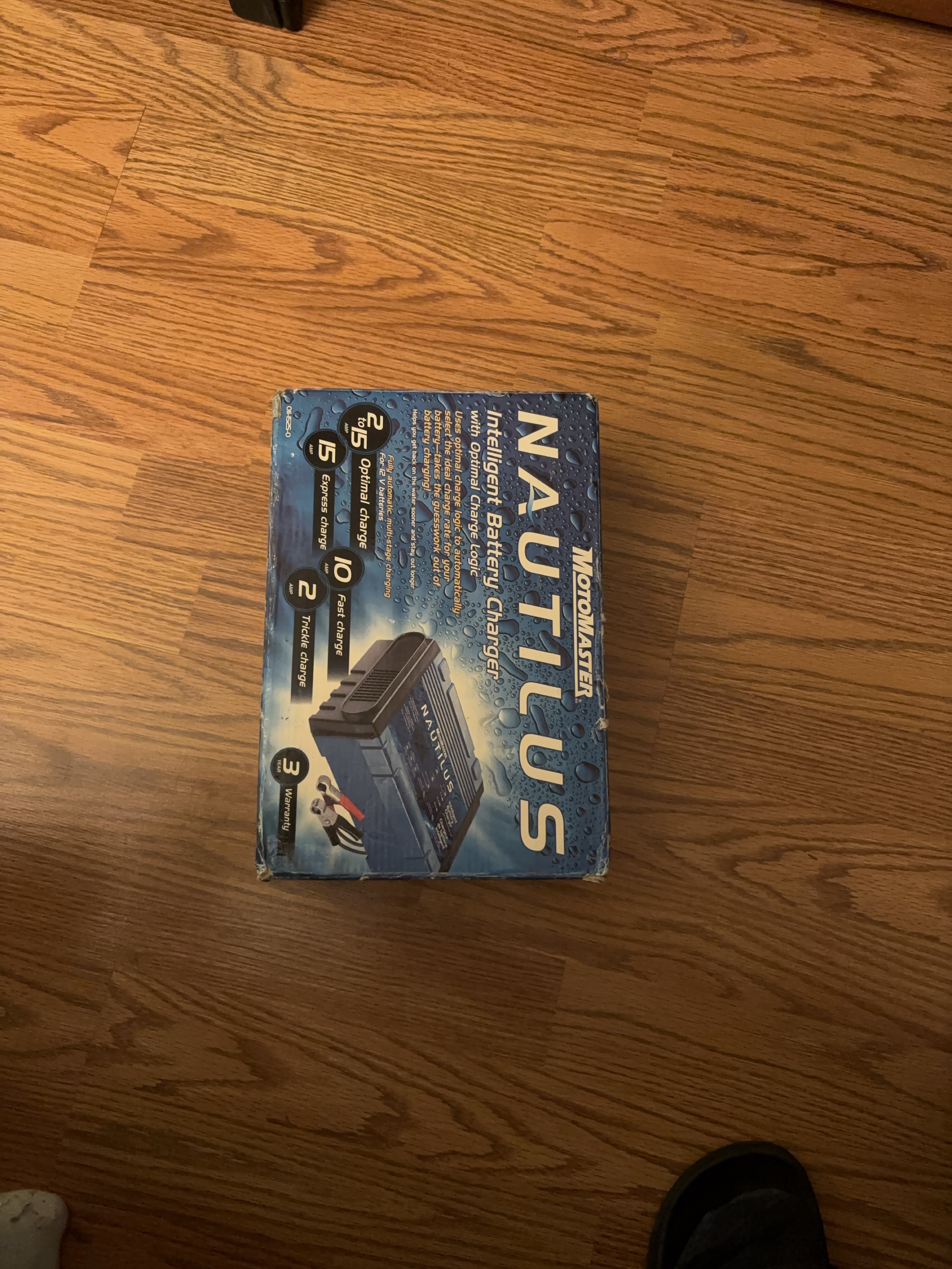 Motomaster Nautilus Intelligent Battery Charger thumbnail