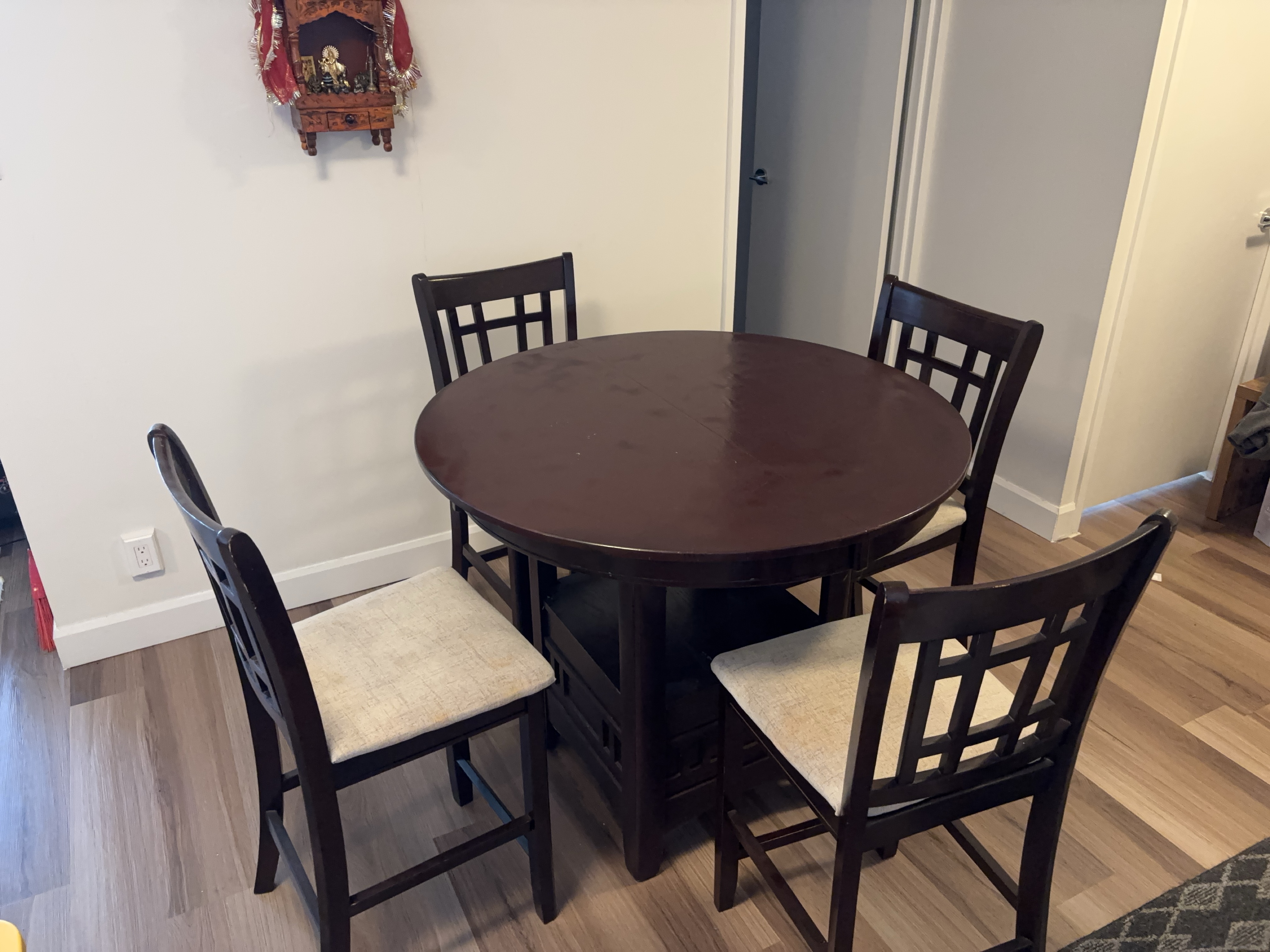 Round Dining Table Set with 4 Chairs thumbnail