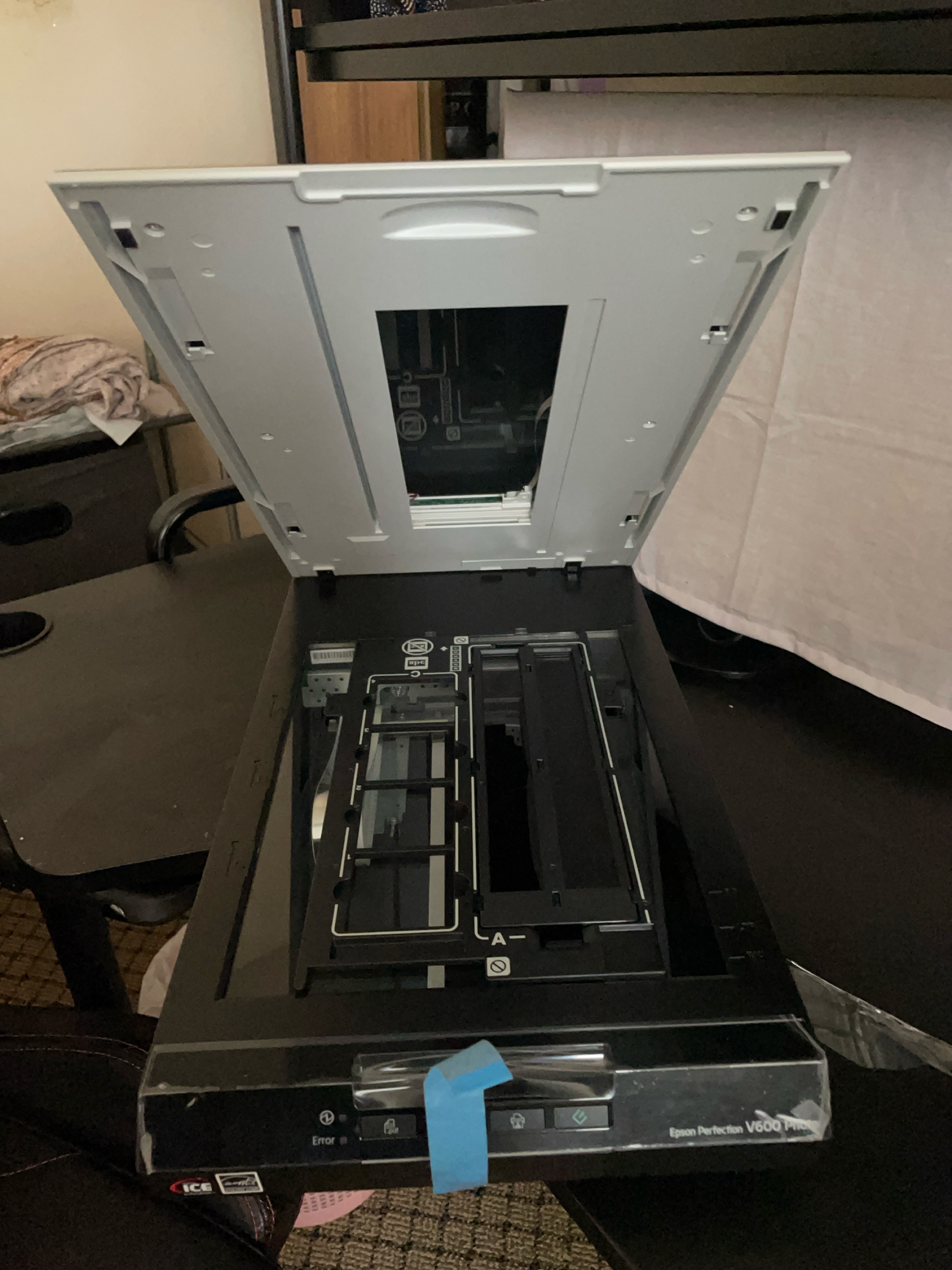 Epson Perfection V600 Photo Scanner image indicator(1)