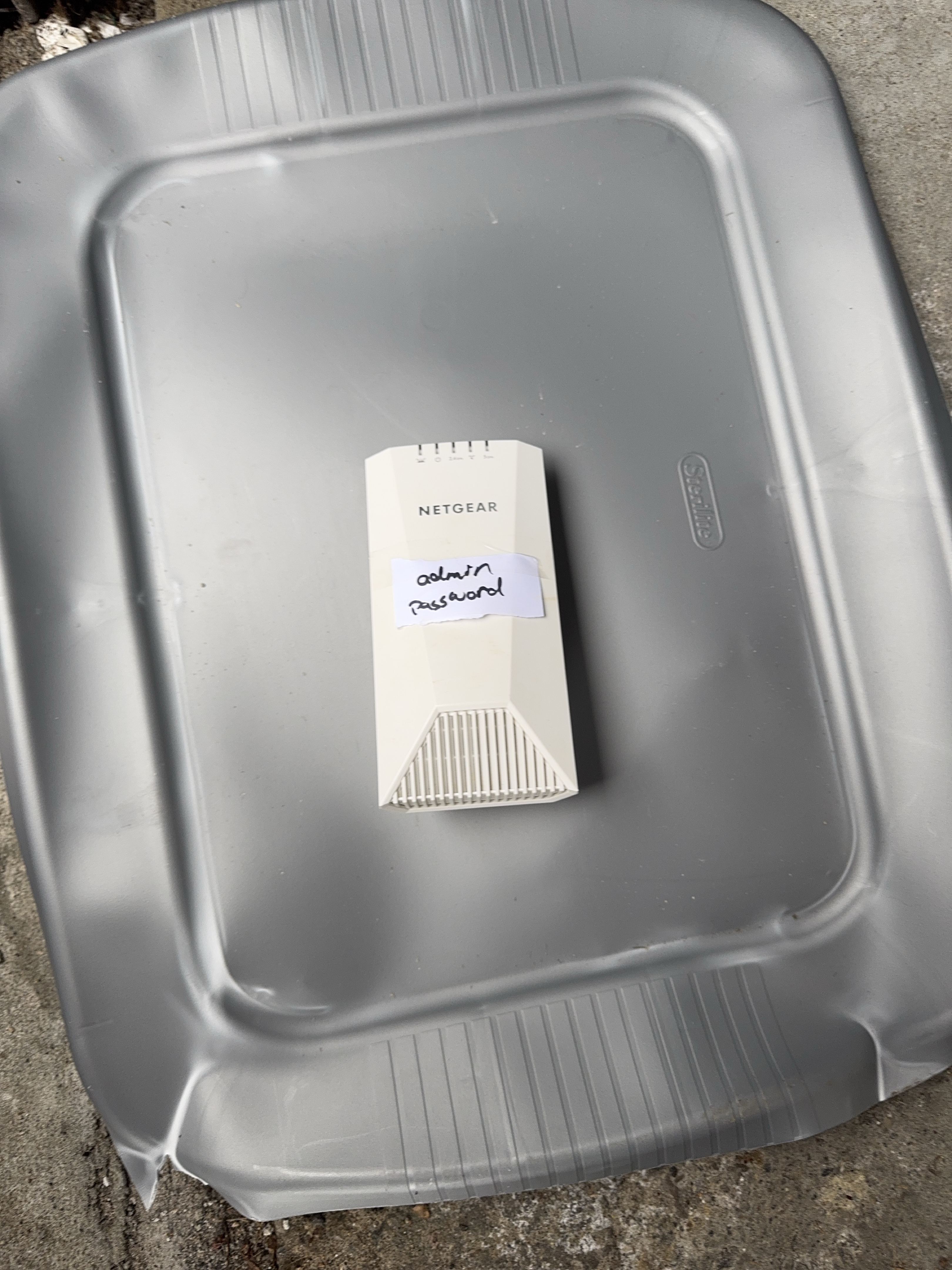 NETGEAR WiFi Router thumbnail