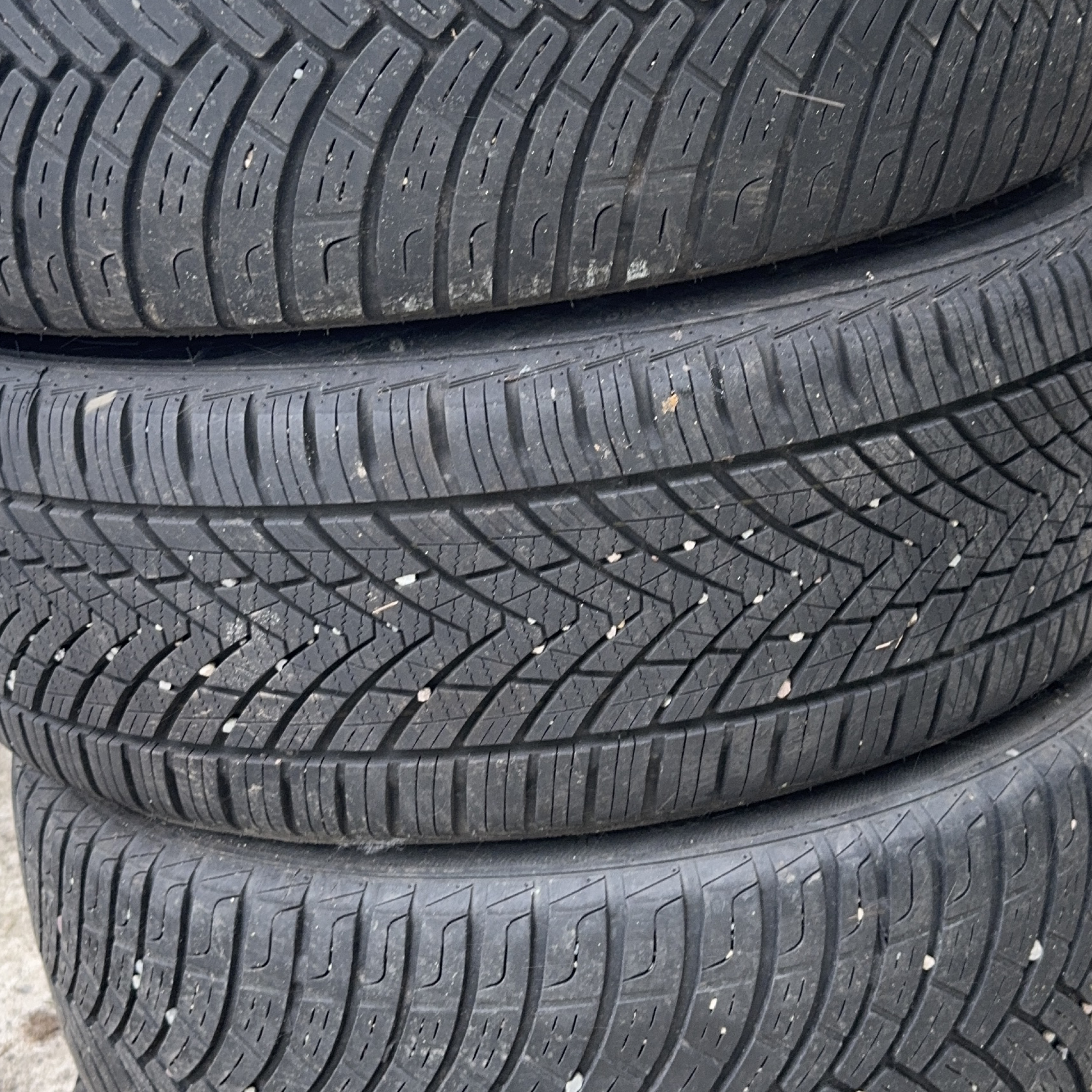 All season tires thumbnail