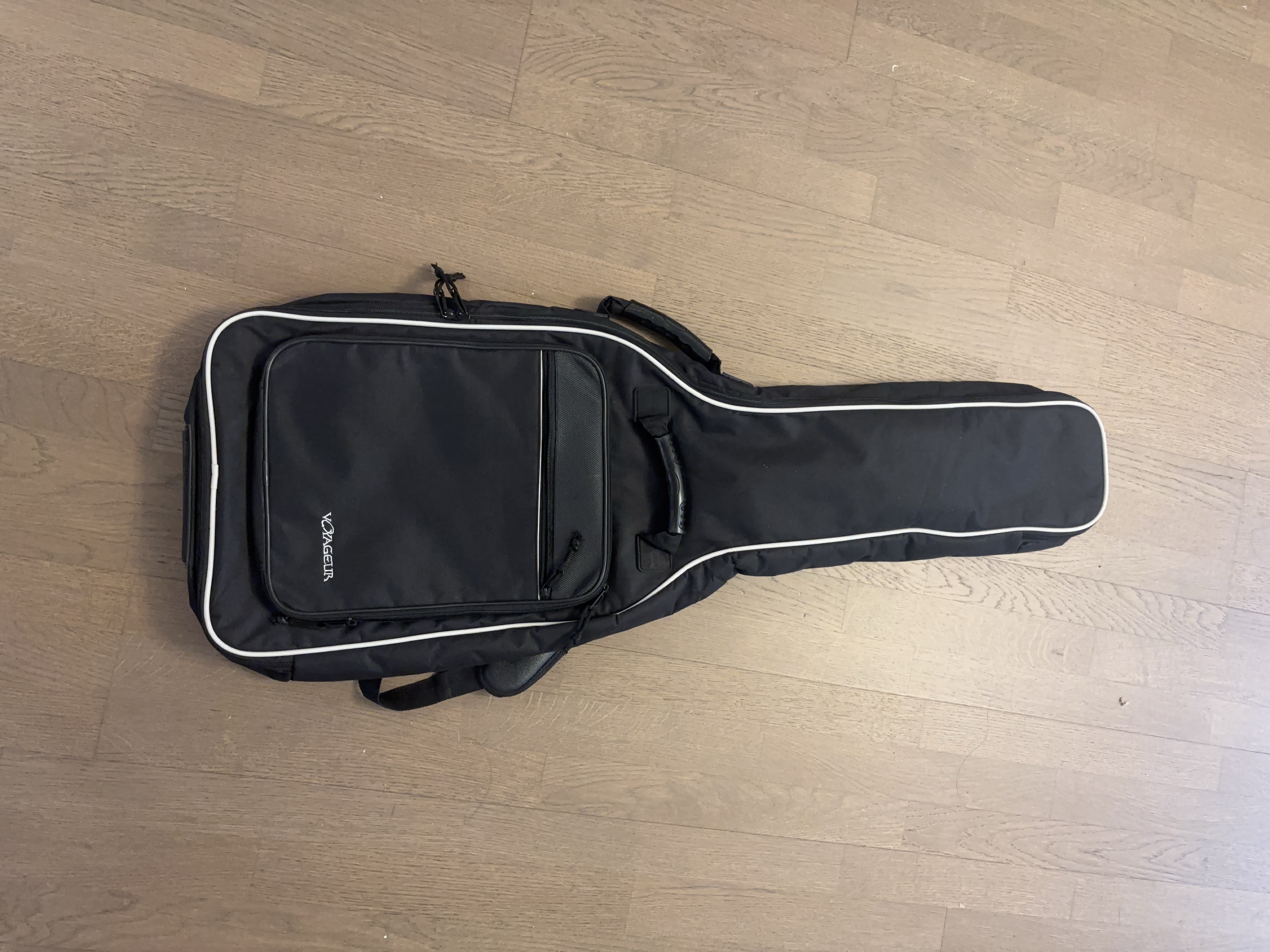 Gig Bag for Electric Guitar thumbnail