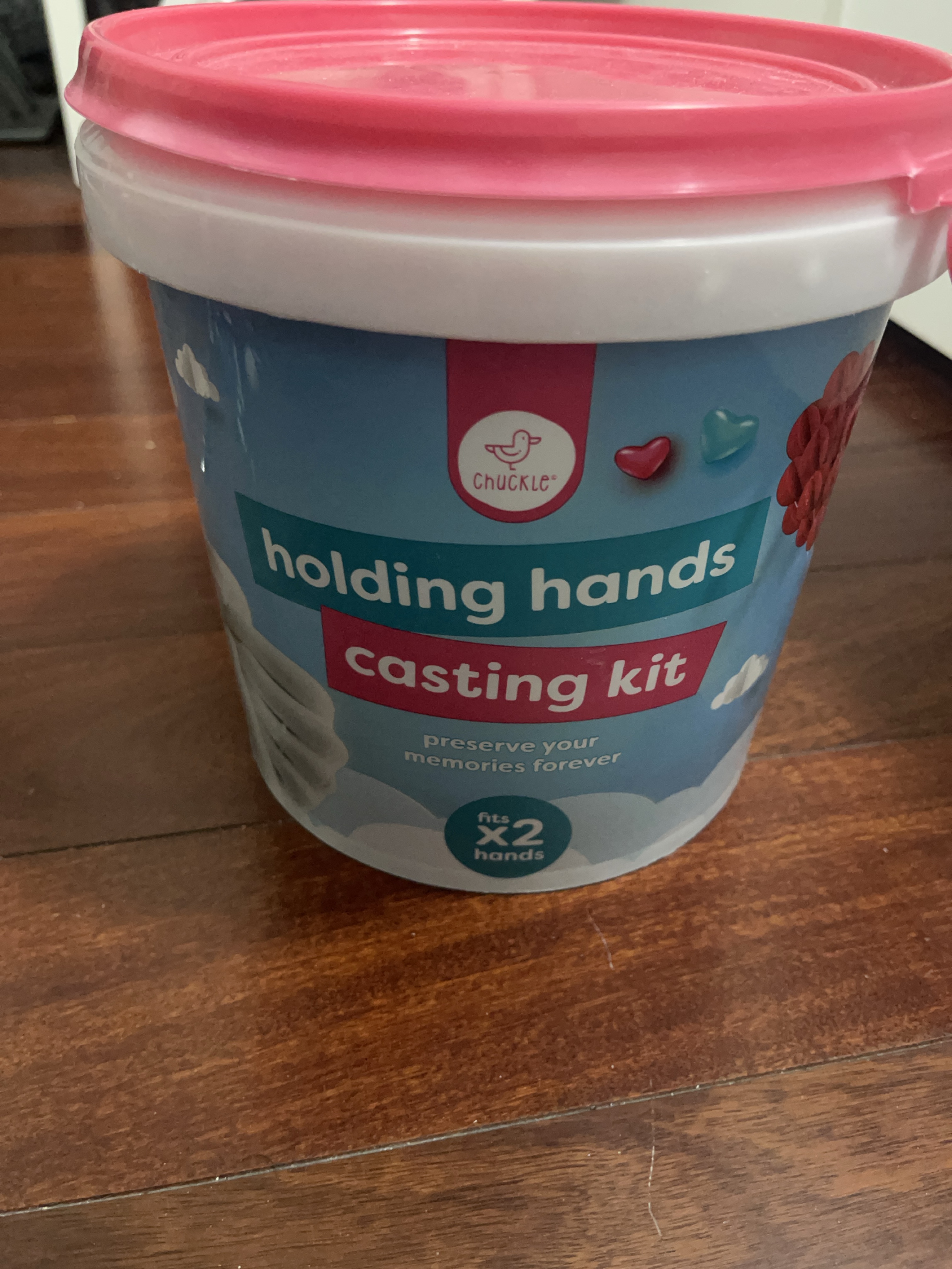 Chuckle & Roar Holding Hands Casting Kit thumbnail