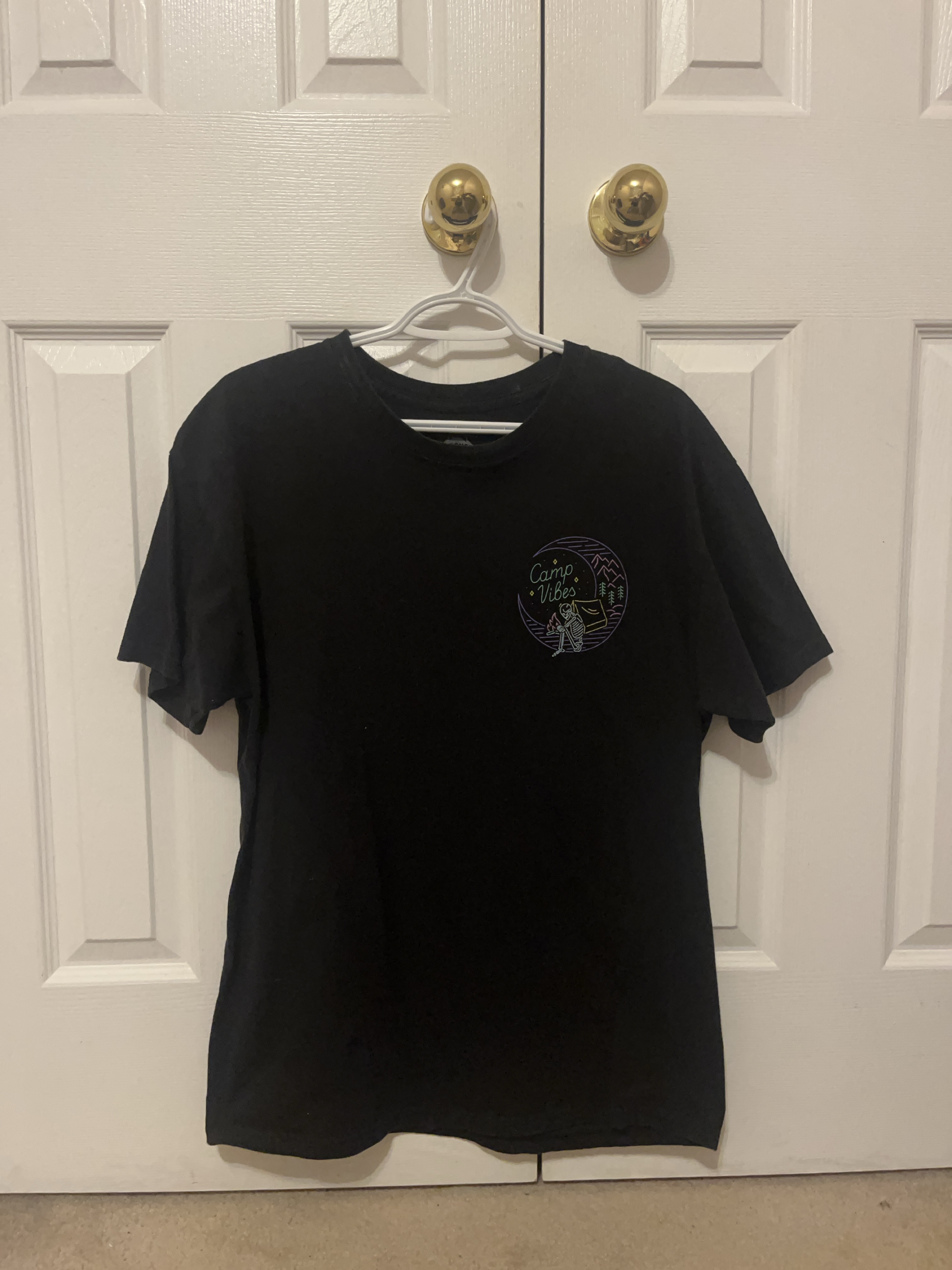 Black Camp Vibes Graphic T-Shirt thumbnail