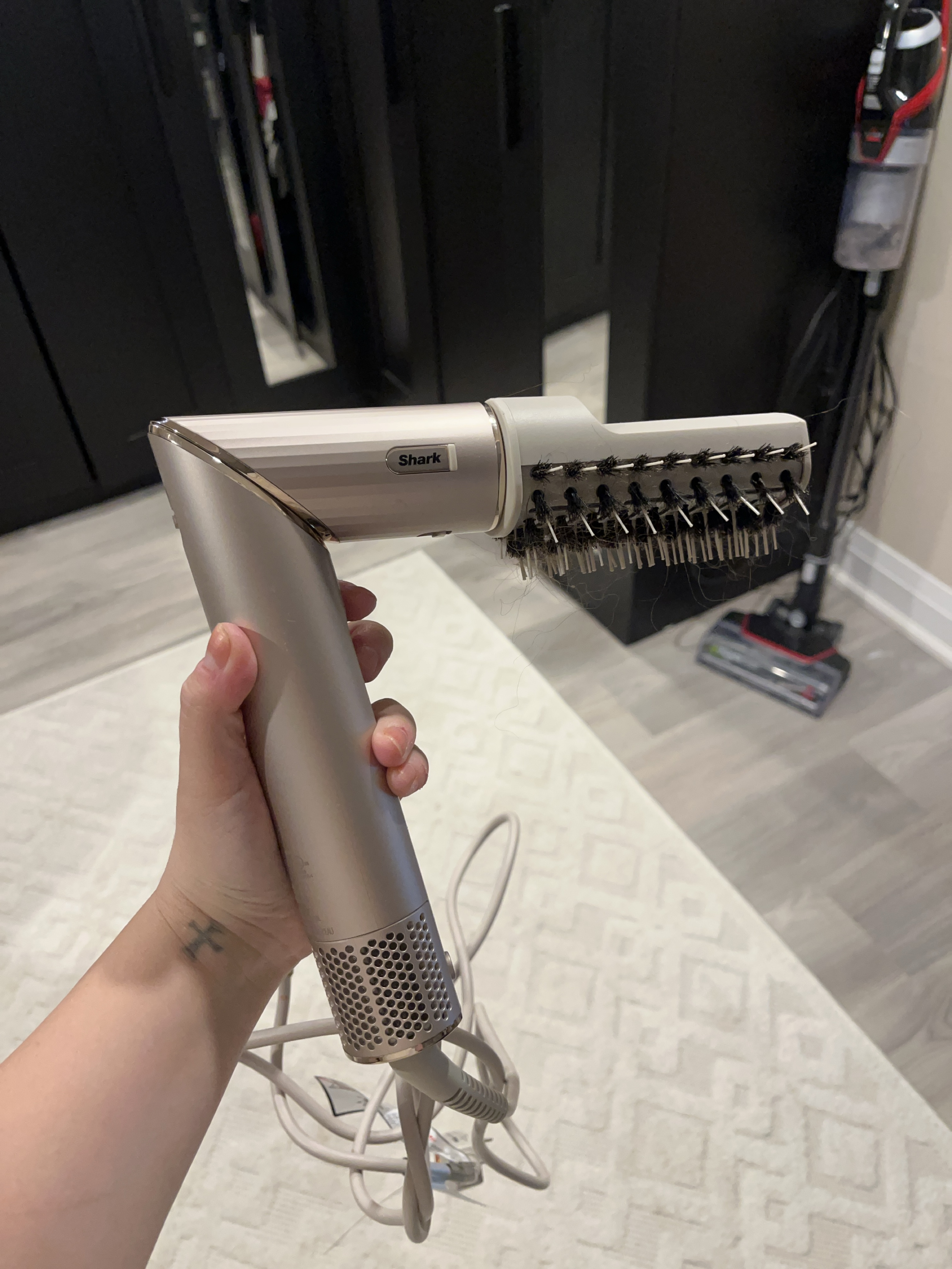 Shark Hair Dryer Brush with other attachments thumbnail