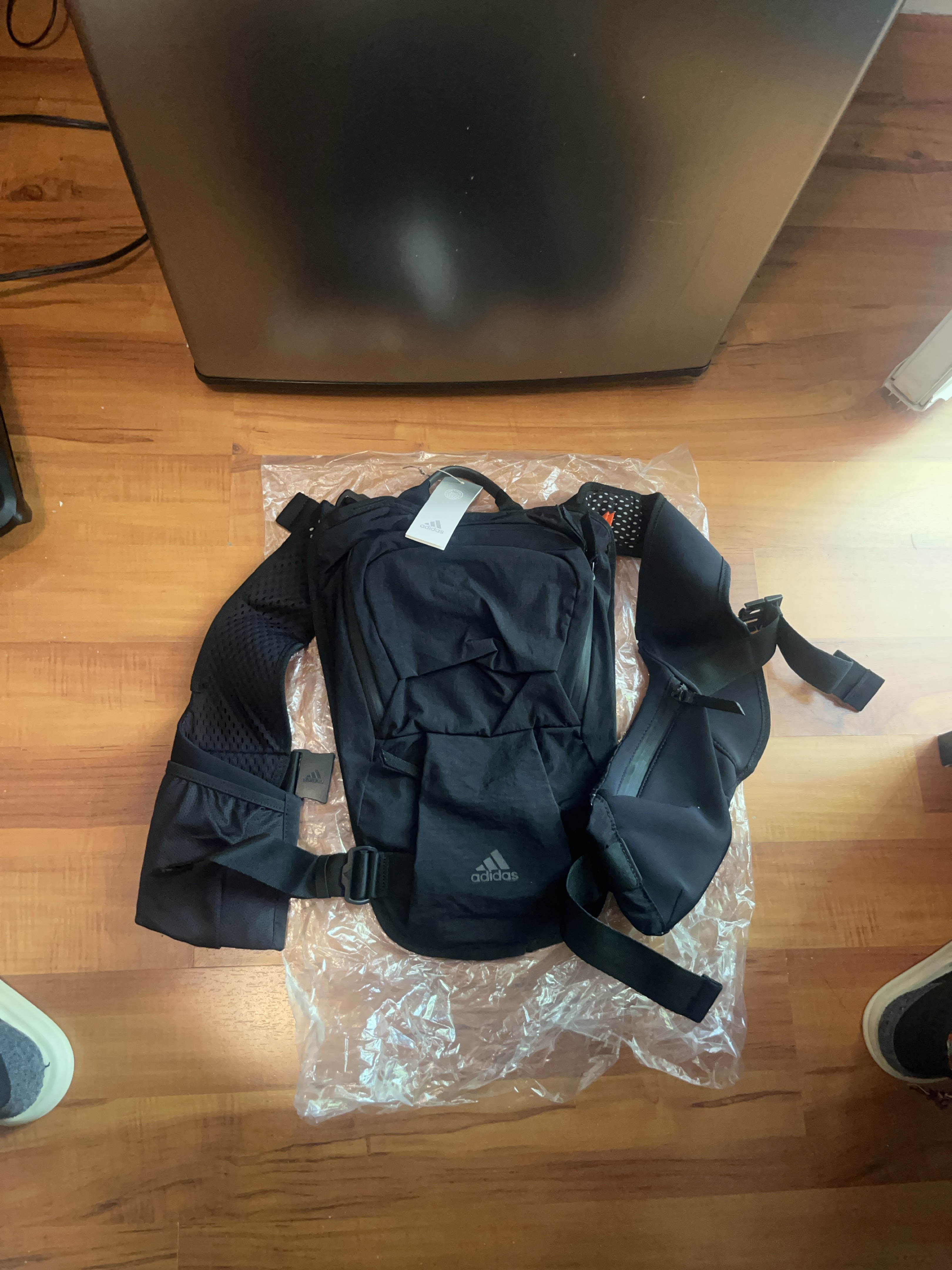 Adidas X-City Hybrid Running bag - Black thumbnail
