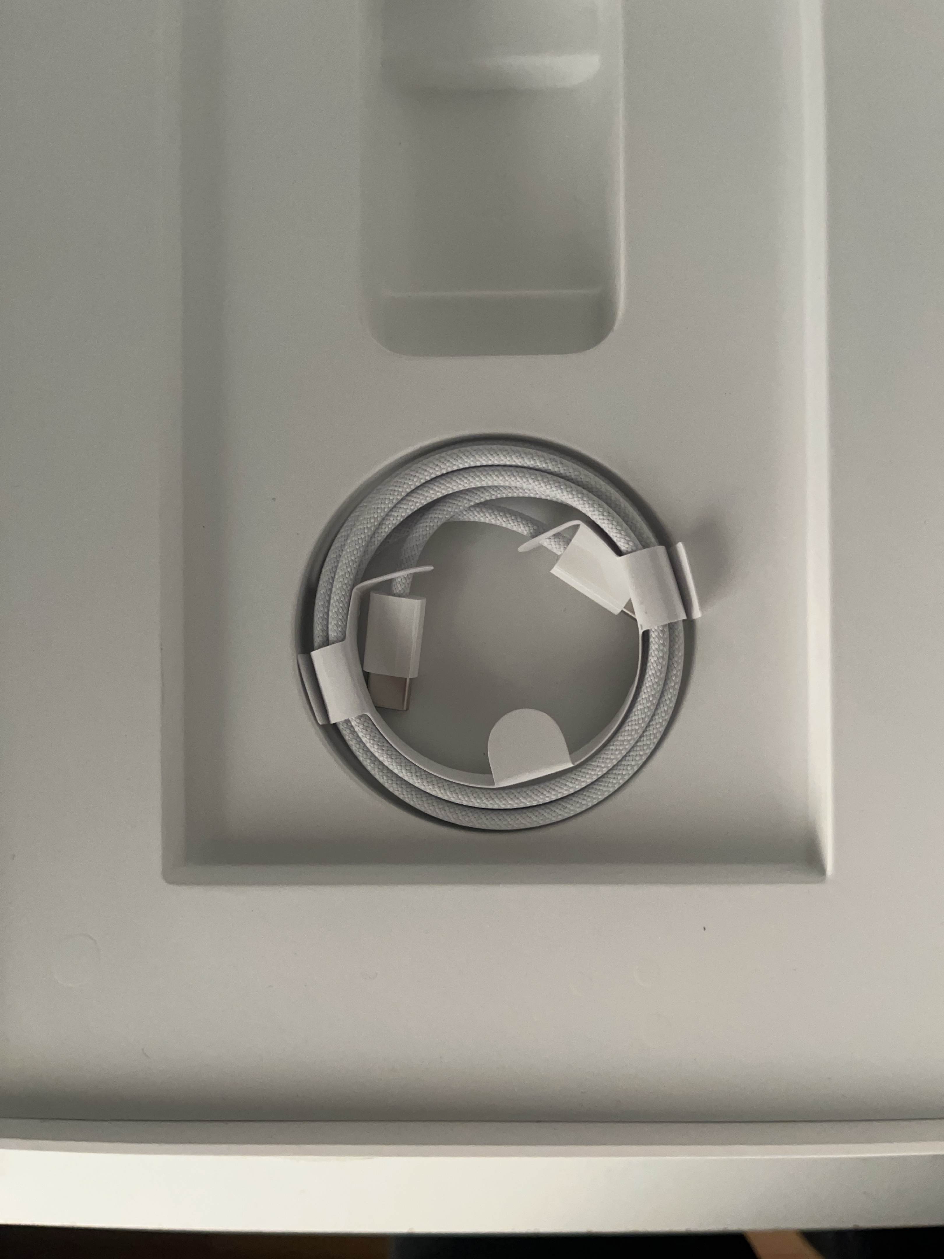 Apple USB-C to USB-C Cable *UNOPENED* *ORIGINAL* thumbnail