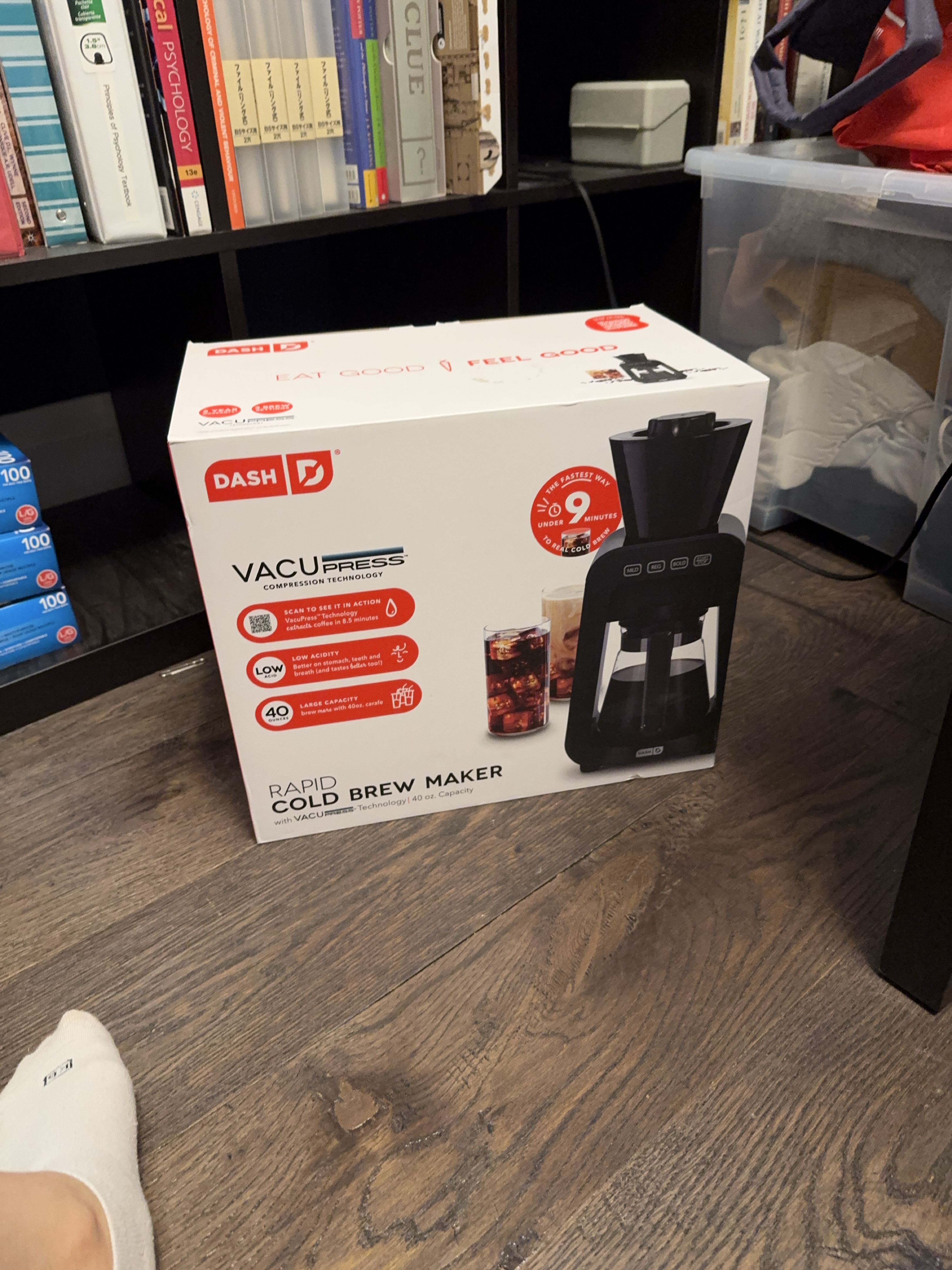 Dash Rapid Cold Brew Maker - 40oz Capacity thumbnail