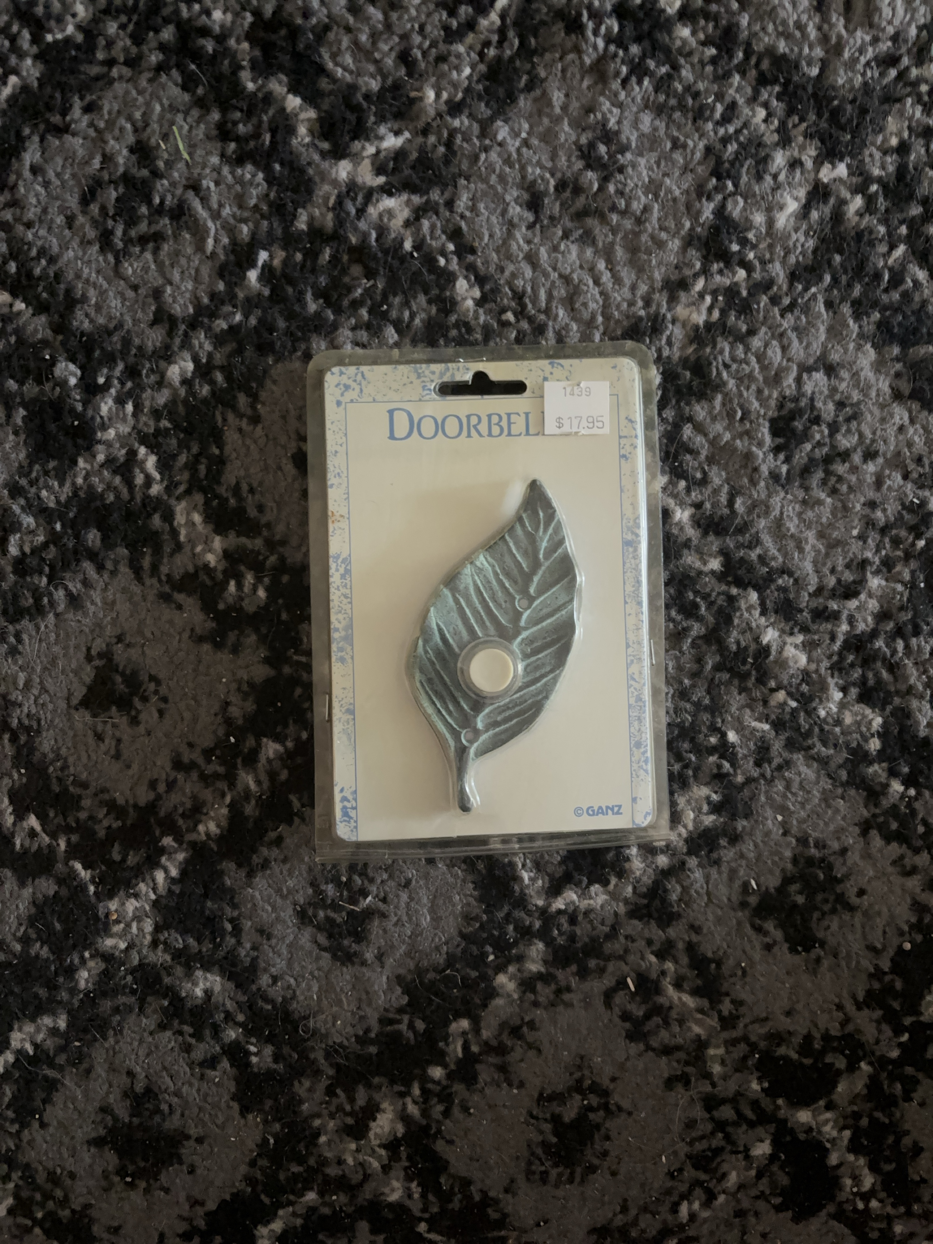 Ganz Leaf-Shaped Doorbell thumbnail