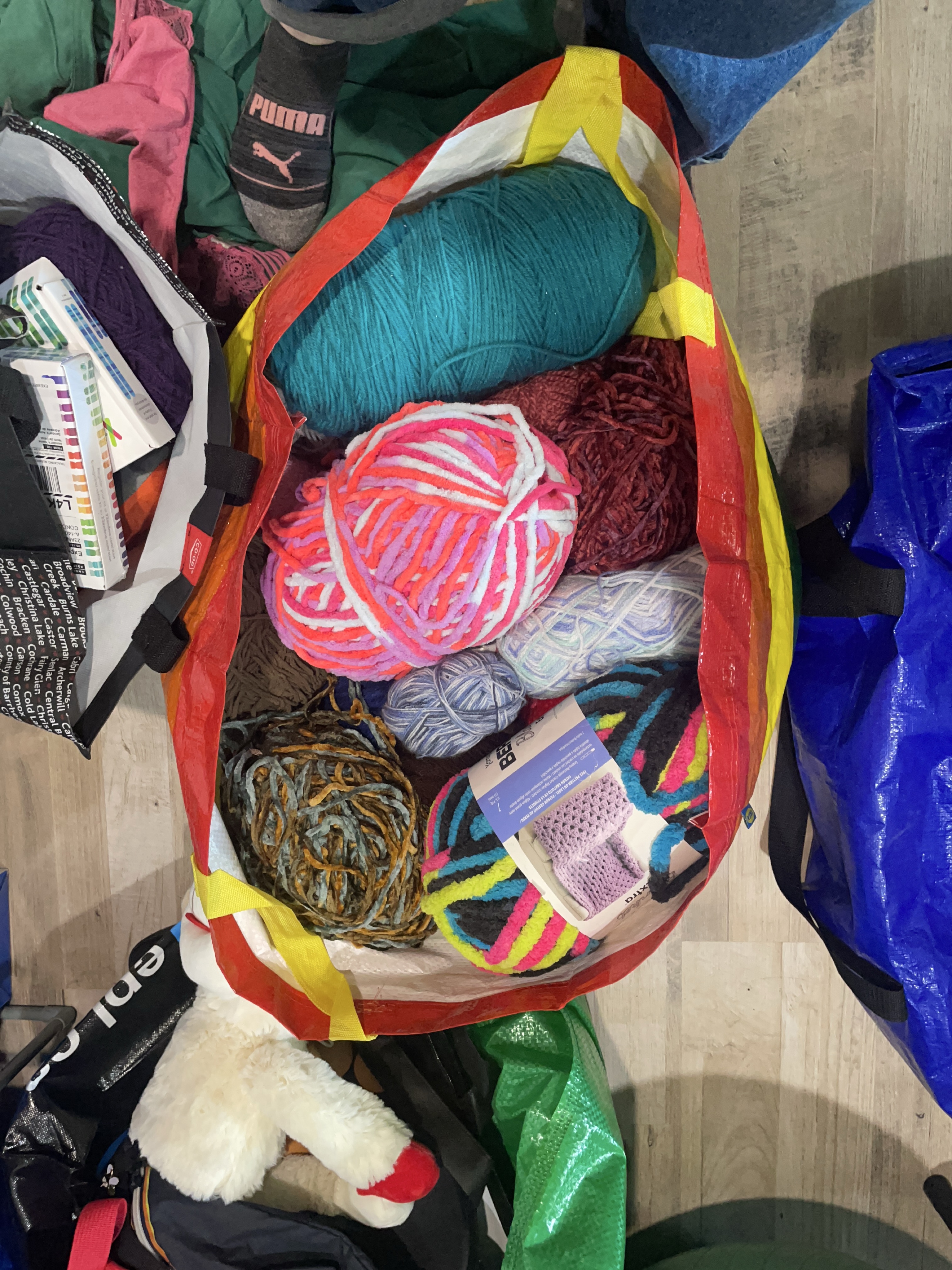 Large Lot of Yarn thumbnail