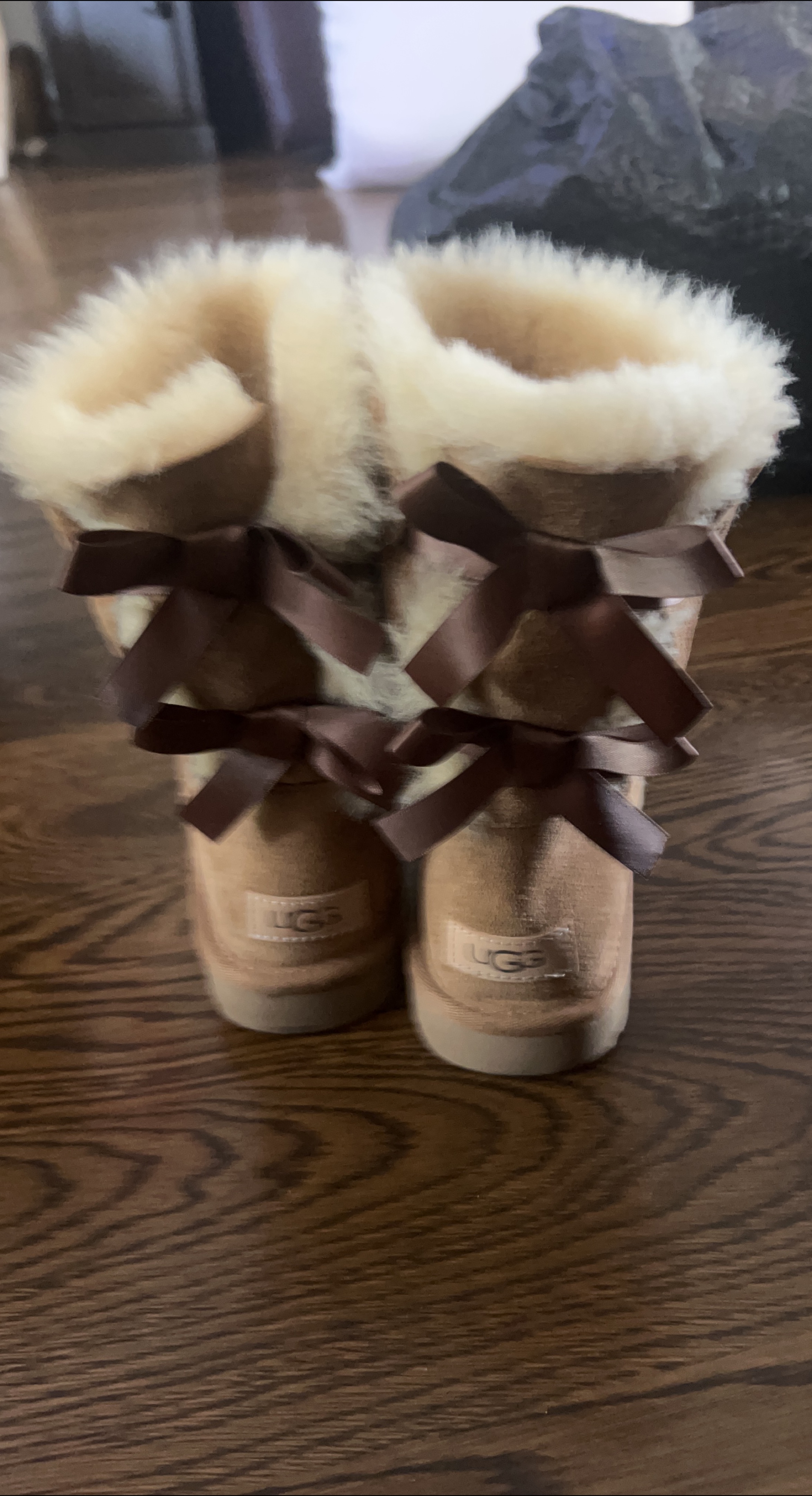 UGG Bow Mini Boots