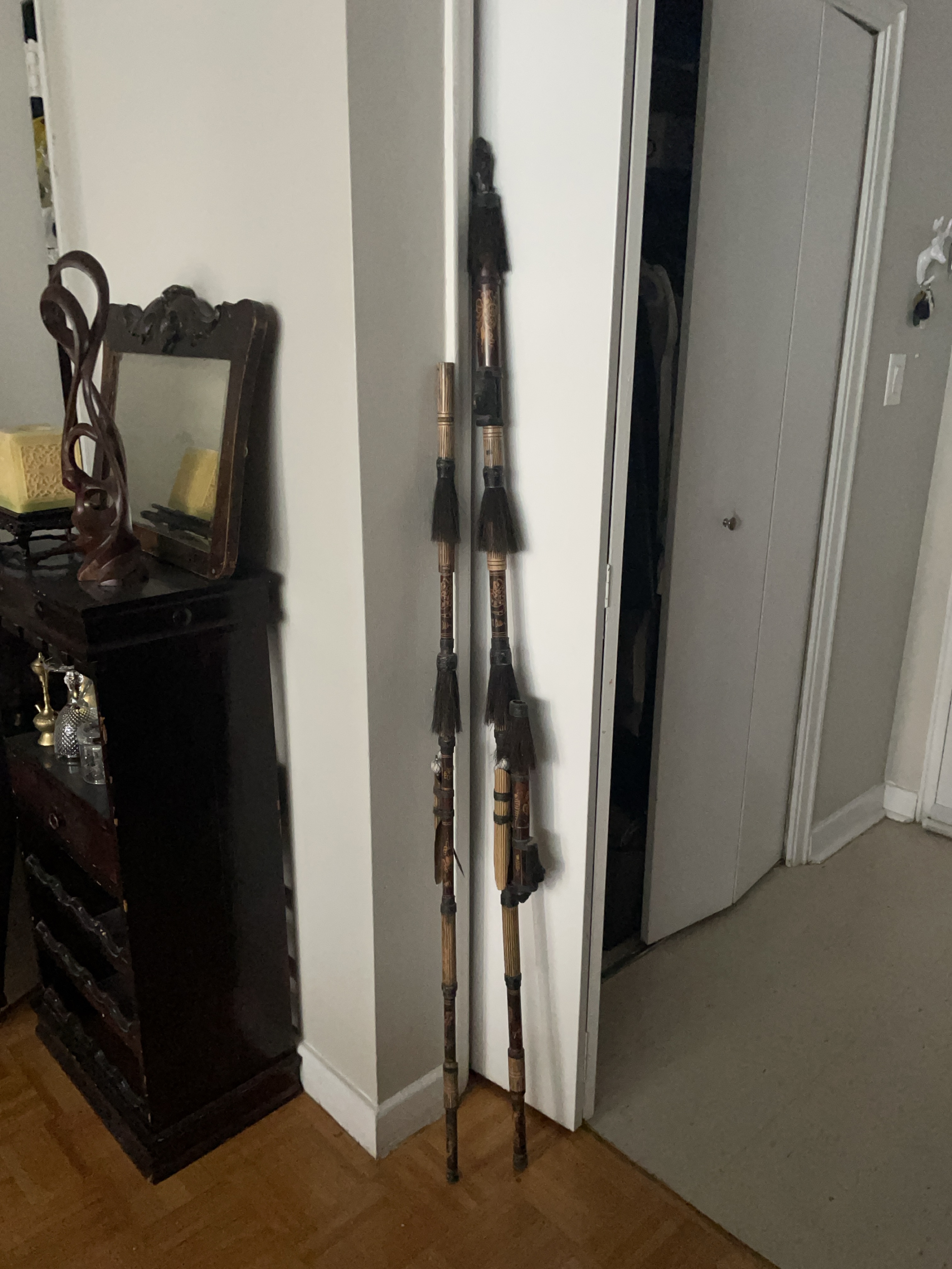 2 Decorative Staffs image indicator(2)