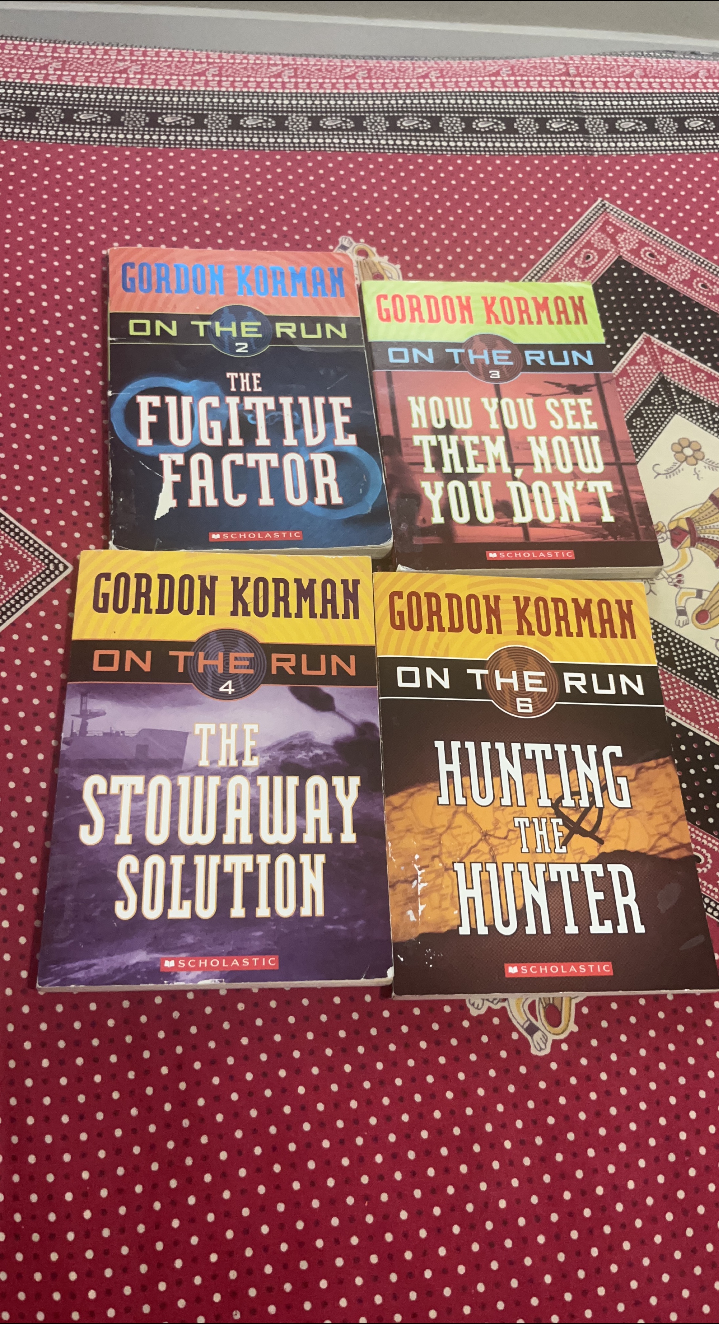 Gordon Korman 'On The Run' Books thumbnail