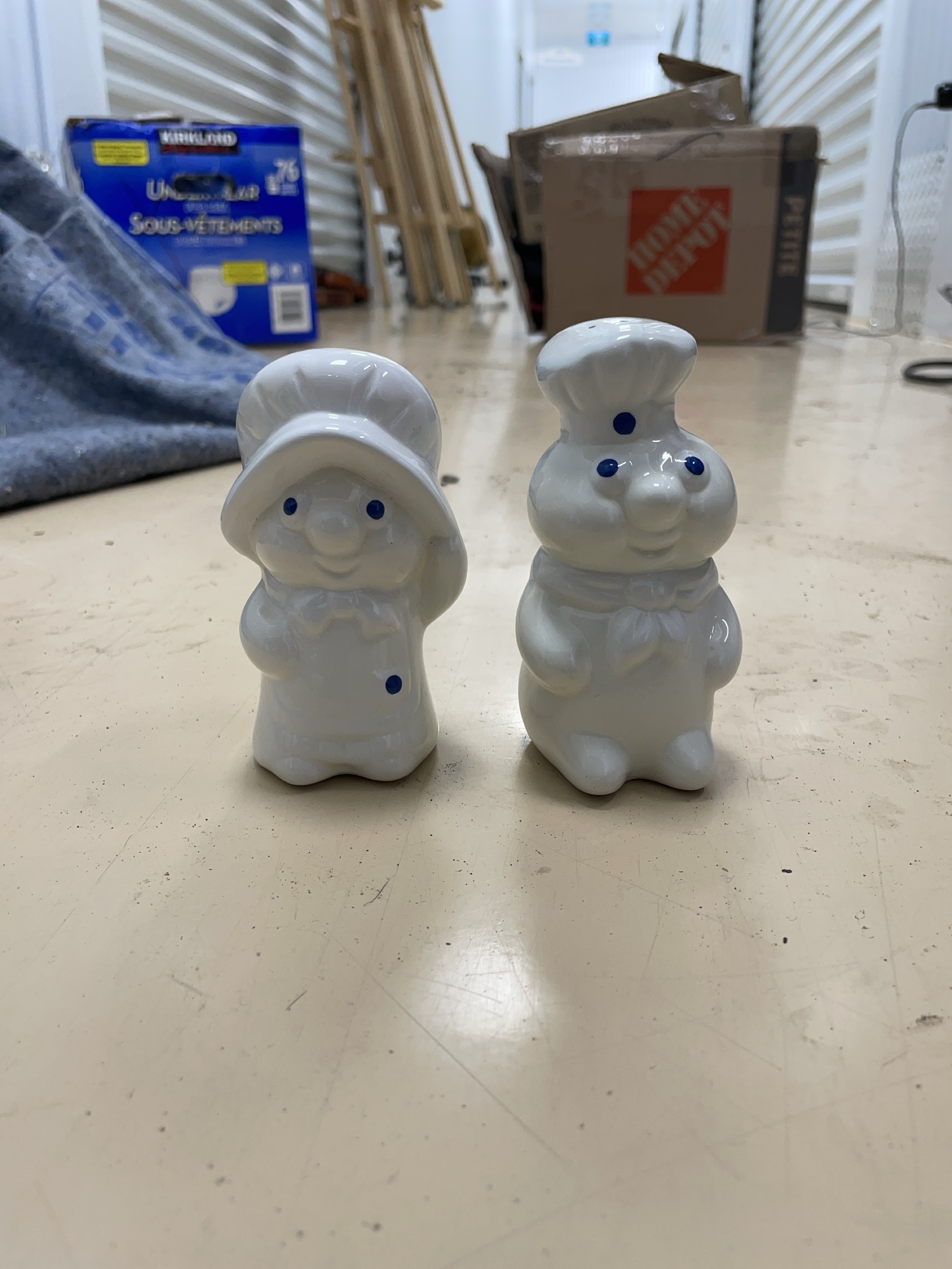 Vintage Chef Salt and Pepper Shakers thumbnail