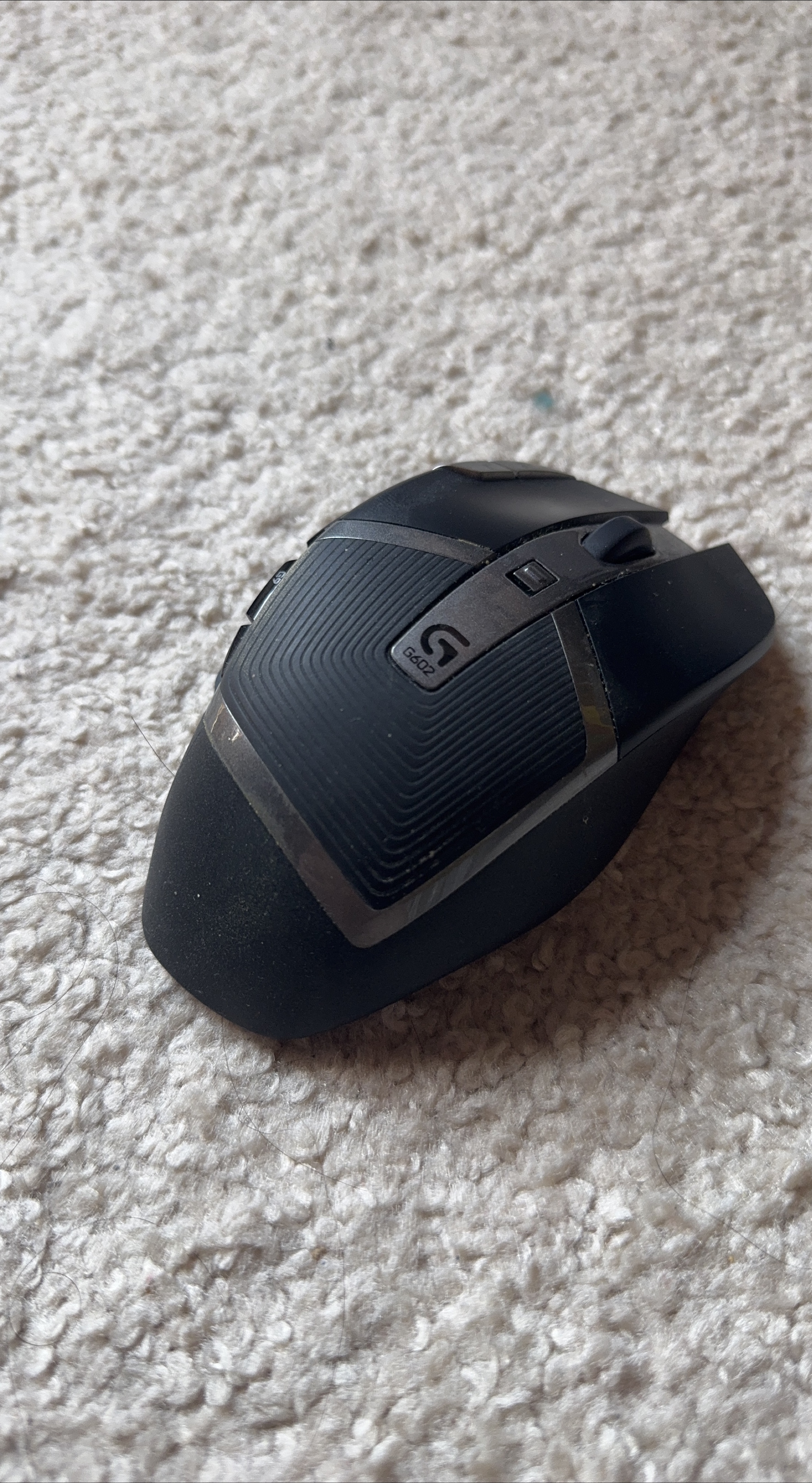 Logitech G602 Wireless Gaming Mouse thumbnail