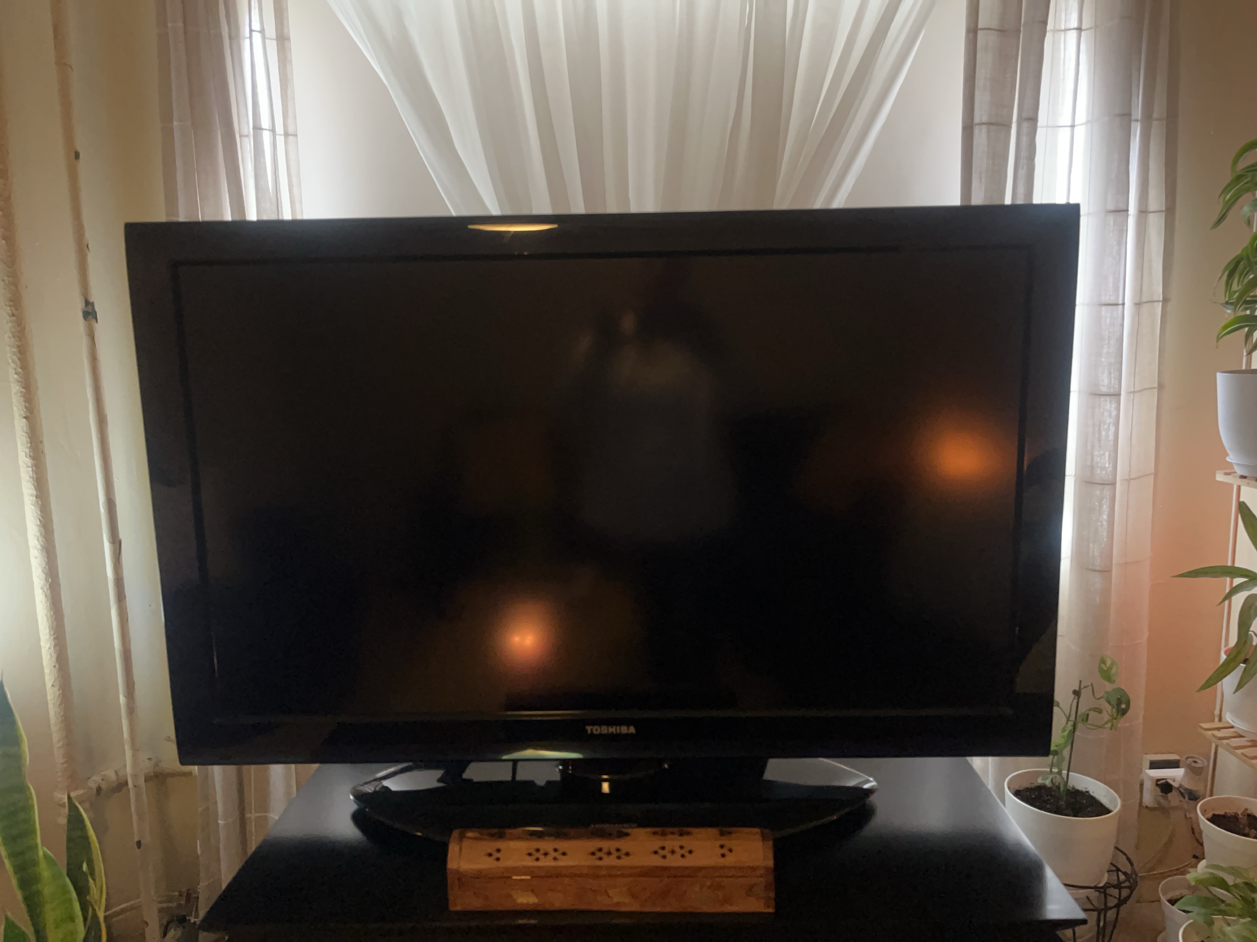 Toshiba Flat Screen TV thumbnail