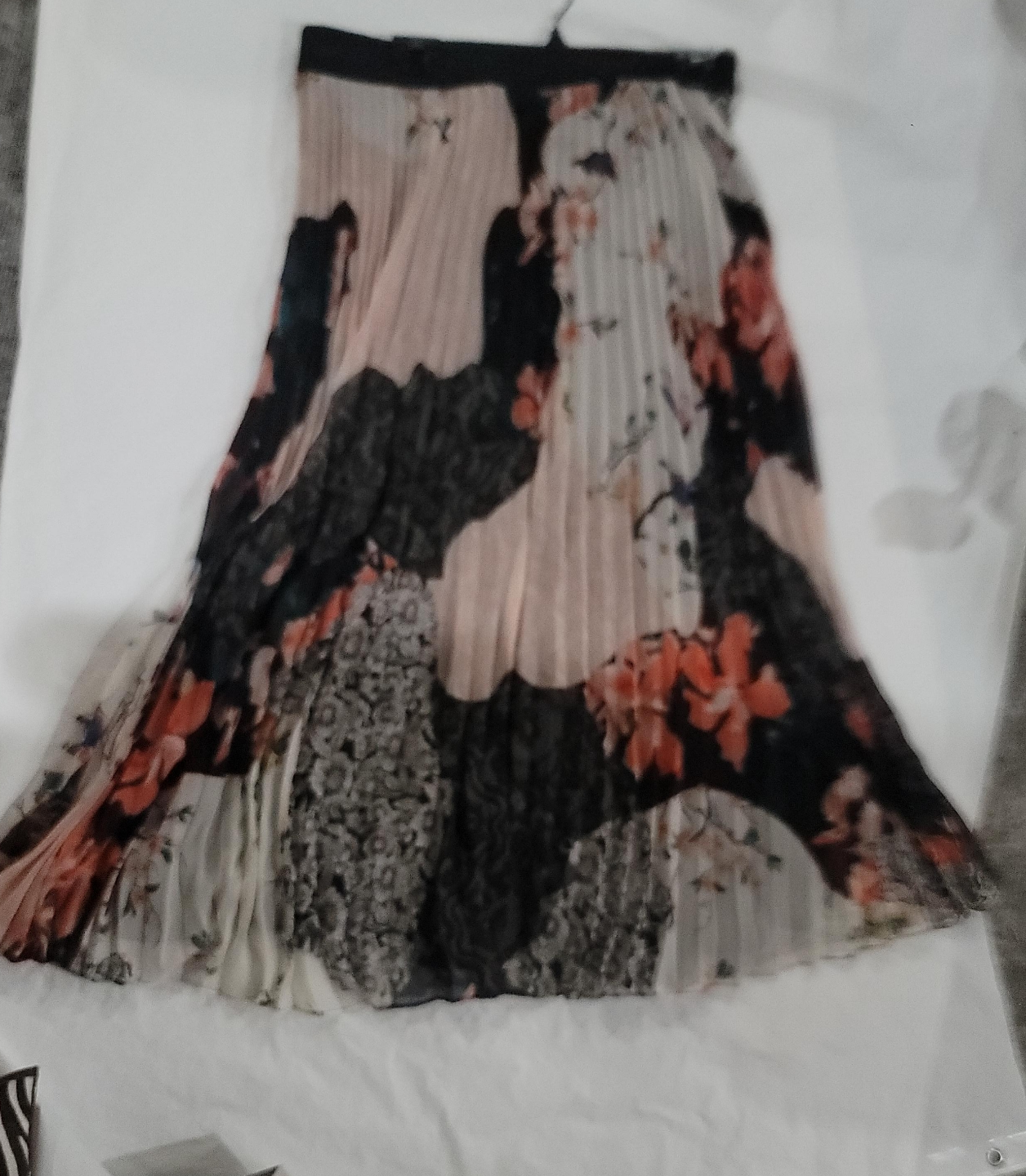 Guess-Floral Pleated Midi Skirt