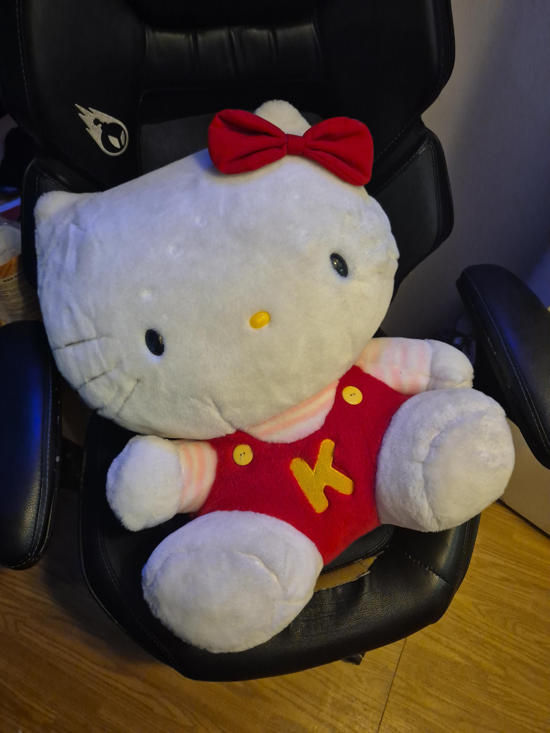Hello Kitty Plush big size thumbnail