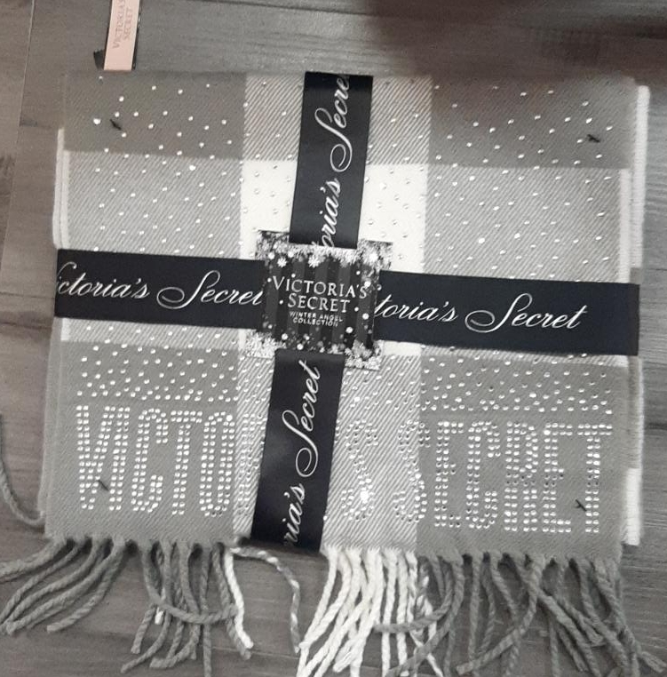 Victoria's Secret Winter Angel Collection Scarf thumbnail