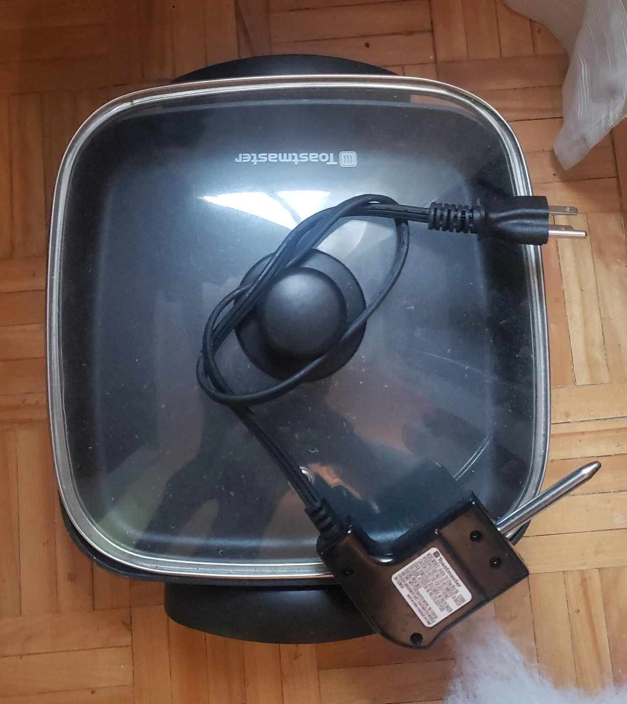 Toastmaster Electric Skillet with Lid thumbnail