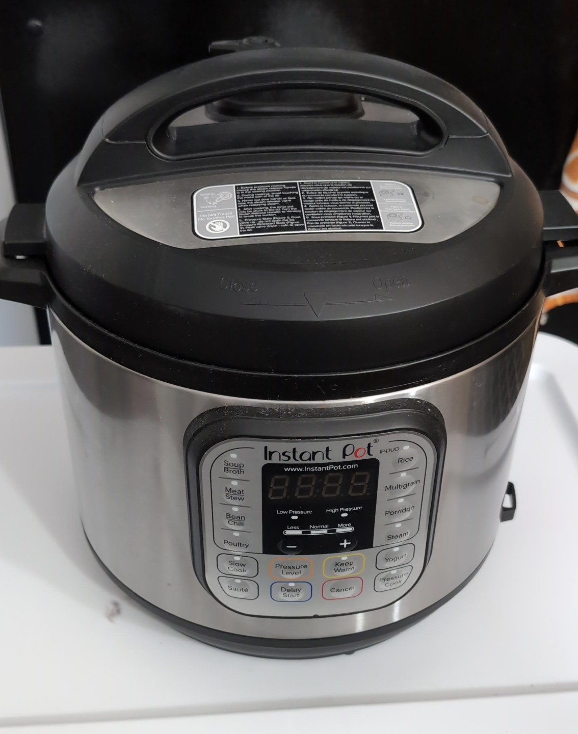 Instant Pot IP-DUO Multi-Use Programmable Pressure Cooker thumbnail