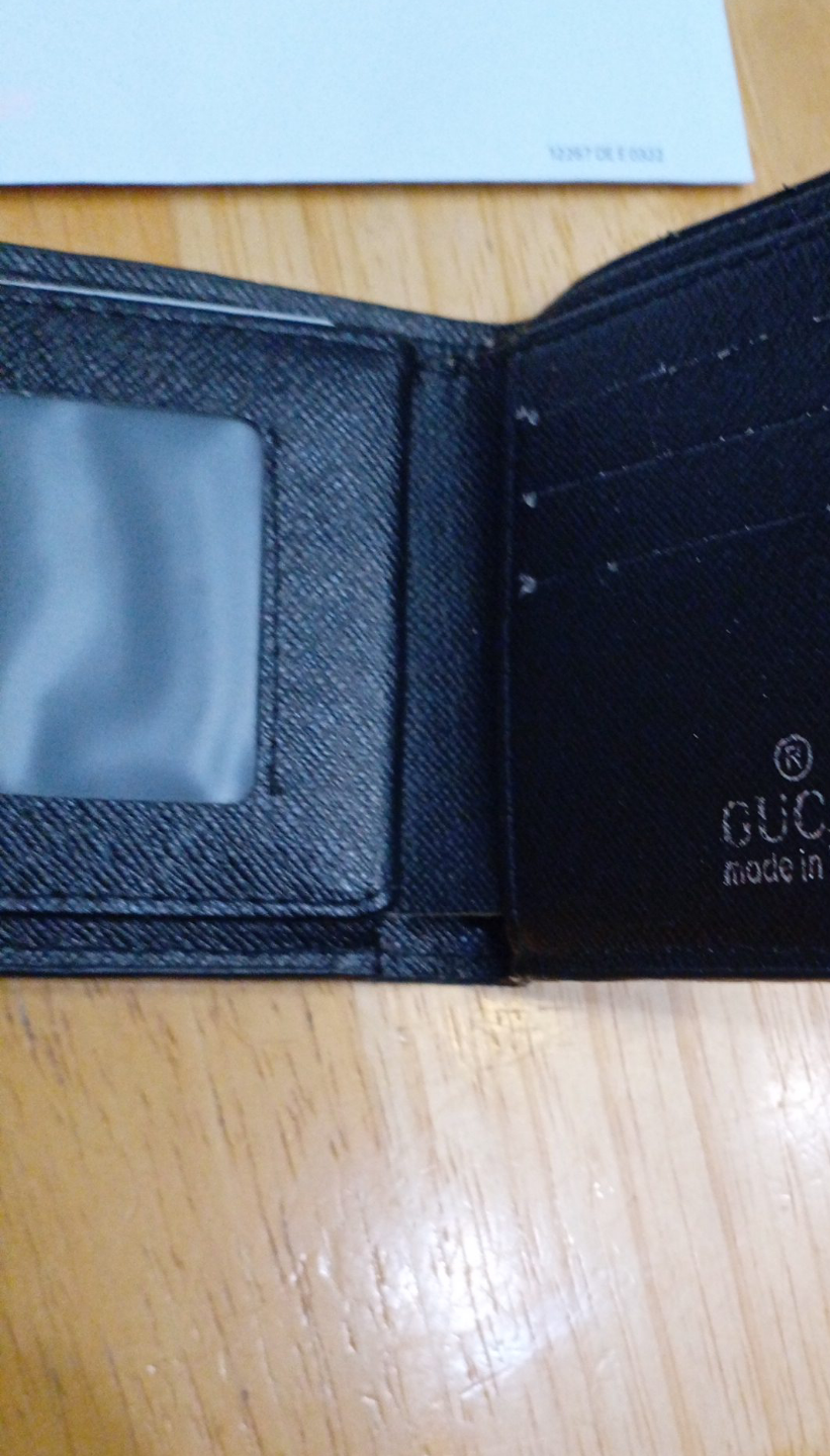Gucci Men's Black Leather Bi-fold Wallet thumbnail