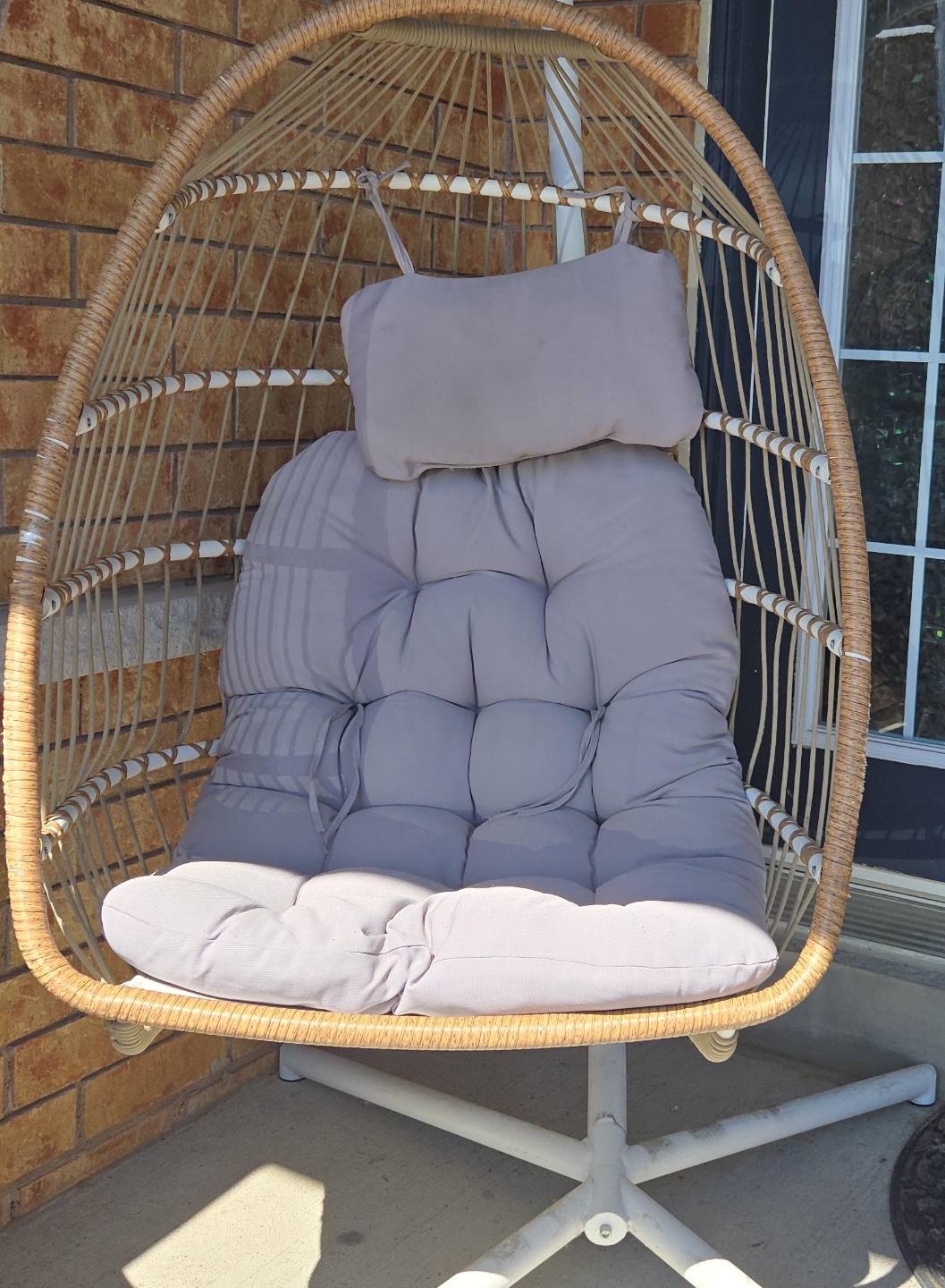 Outdoor Hanging Egg Chair with Cushions