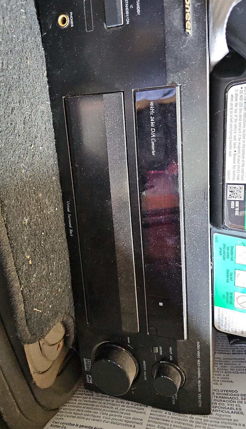 Pioneer VSX-D711 Audio/Video Multi-Channel Receiver thumbnail