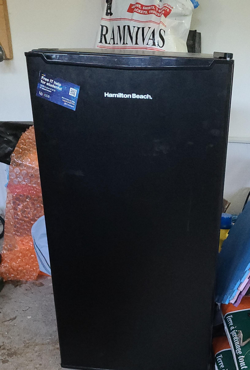 Hamilton Beach Mini Fridge thumbnail