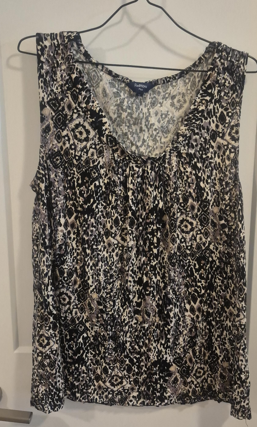 Reitmans Plus Size Sleeveless Blouse thumbnail