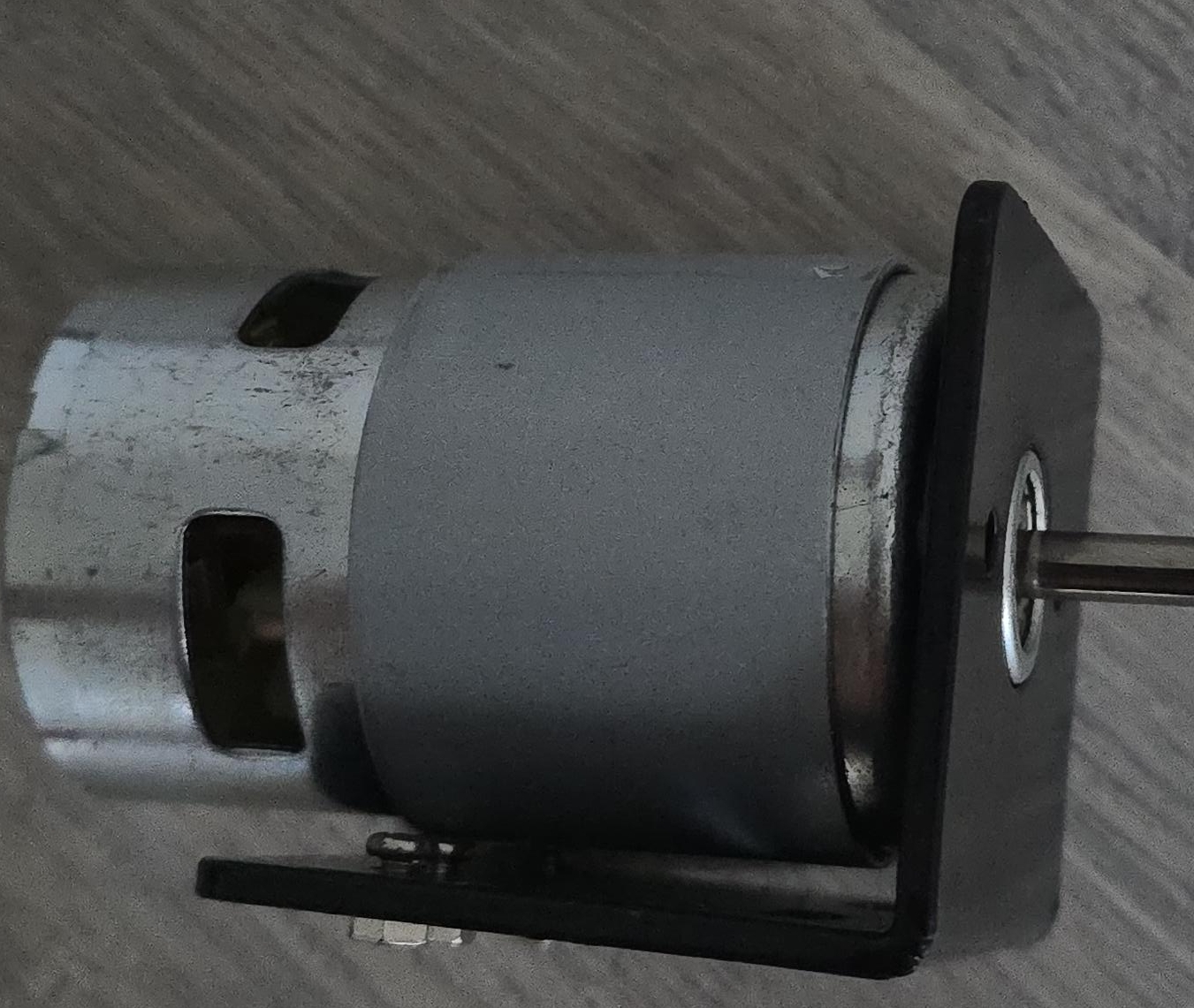 DC Motor with Mounting Bracket thumbnail
