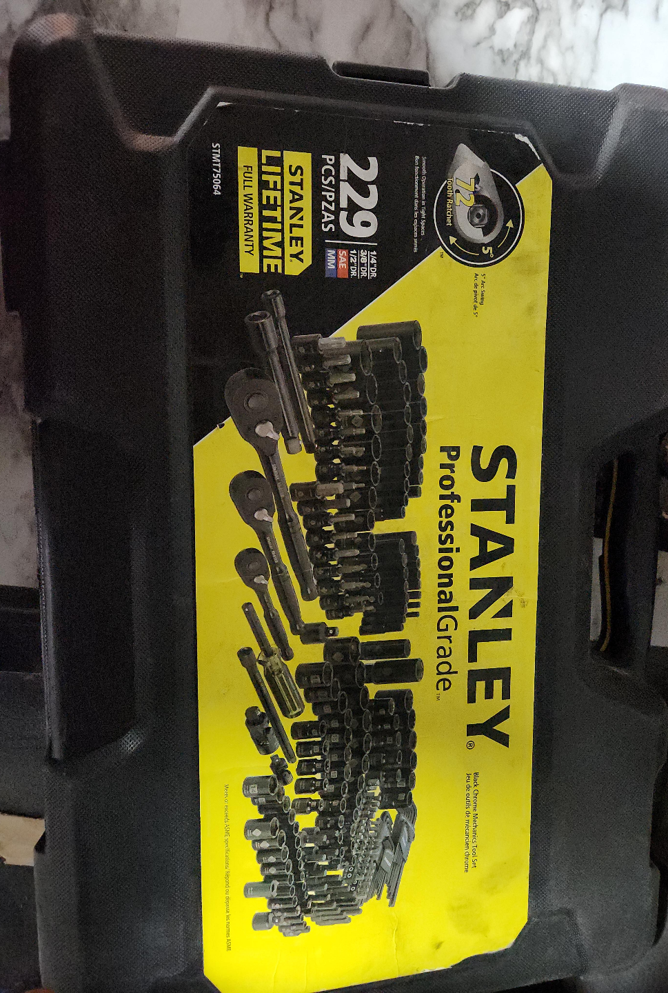 Stanley 229-Piece Professional Grade Mechanics Tool Set thumbnail