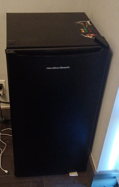 Hamilton Beach Compact Mini Fridge - Black thumbnail