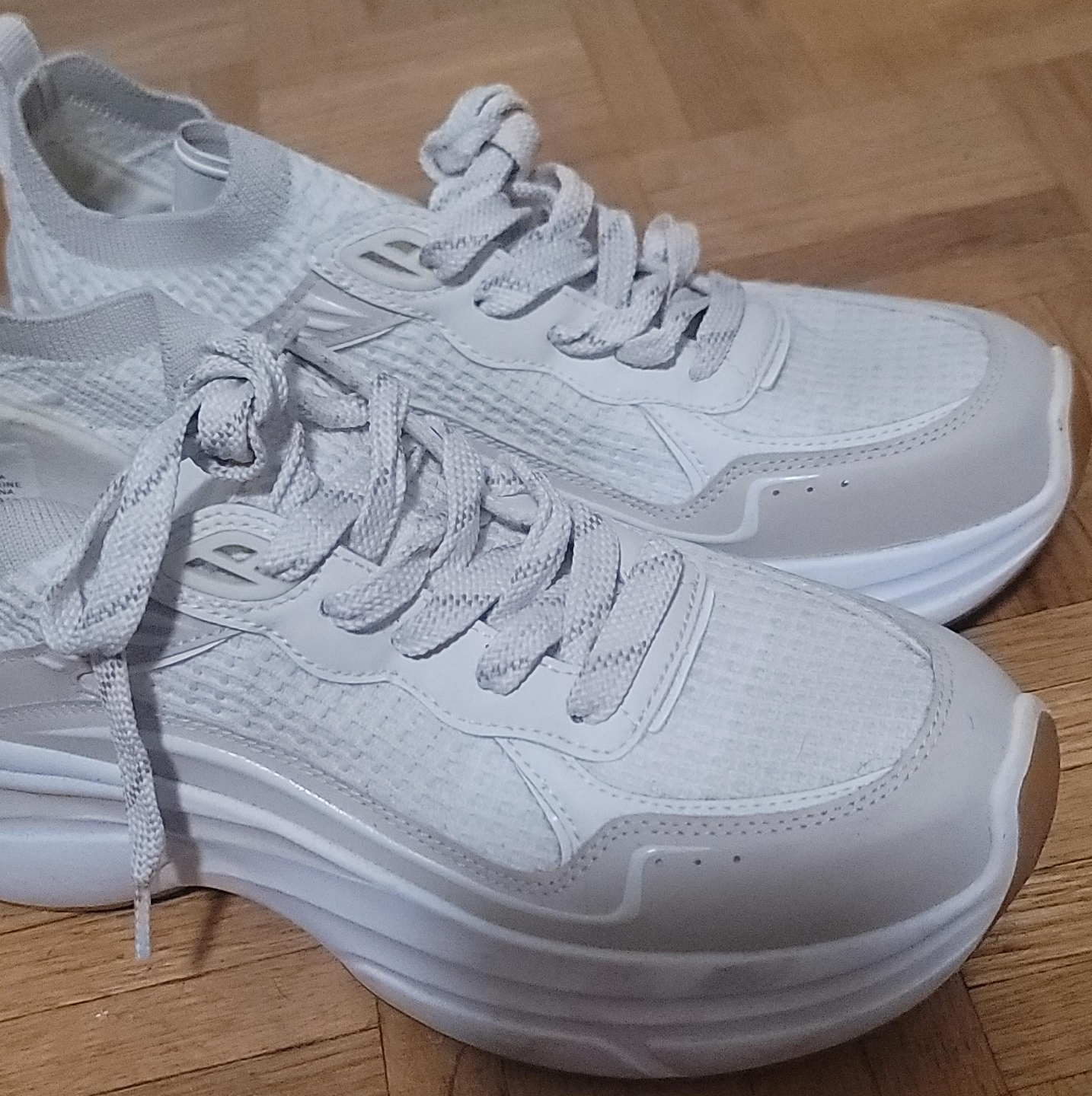 Women's White Platform Sneakers thumbnail