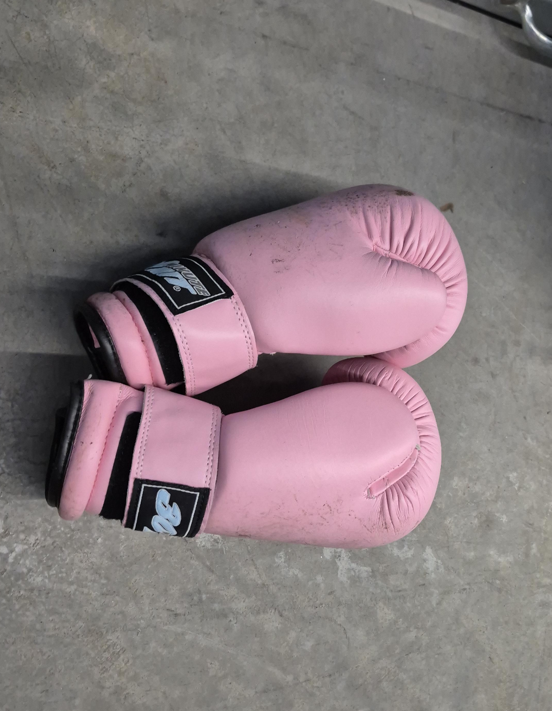 Pink Boxing Gloves thumbnail