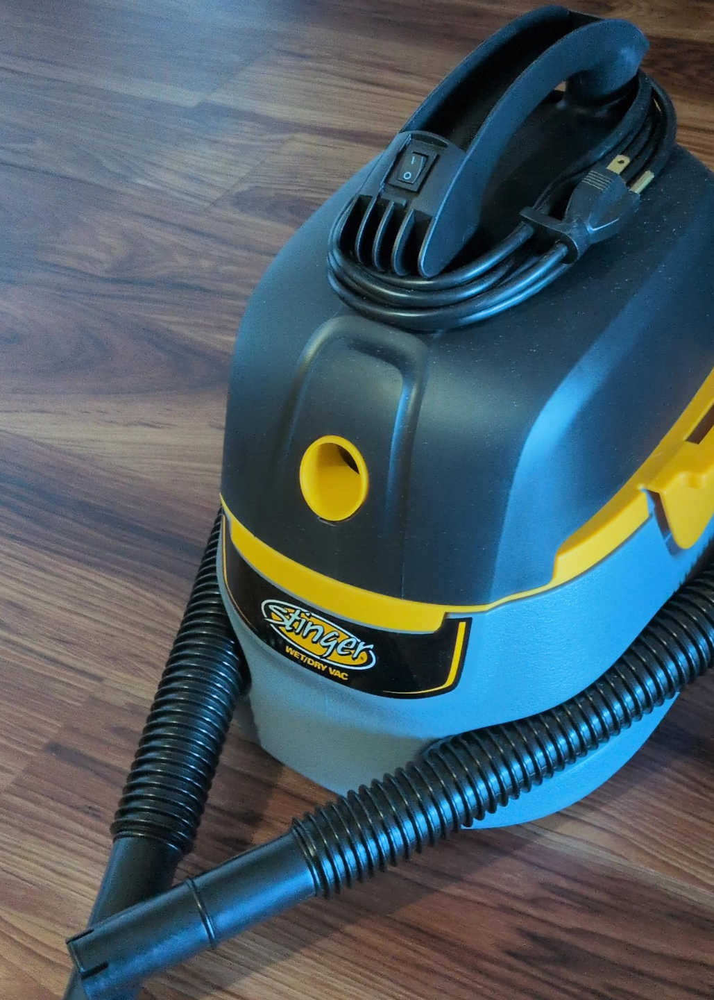 Stinger Wet/Dry Vac thumbnail